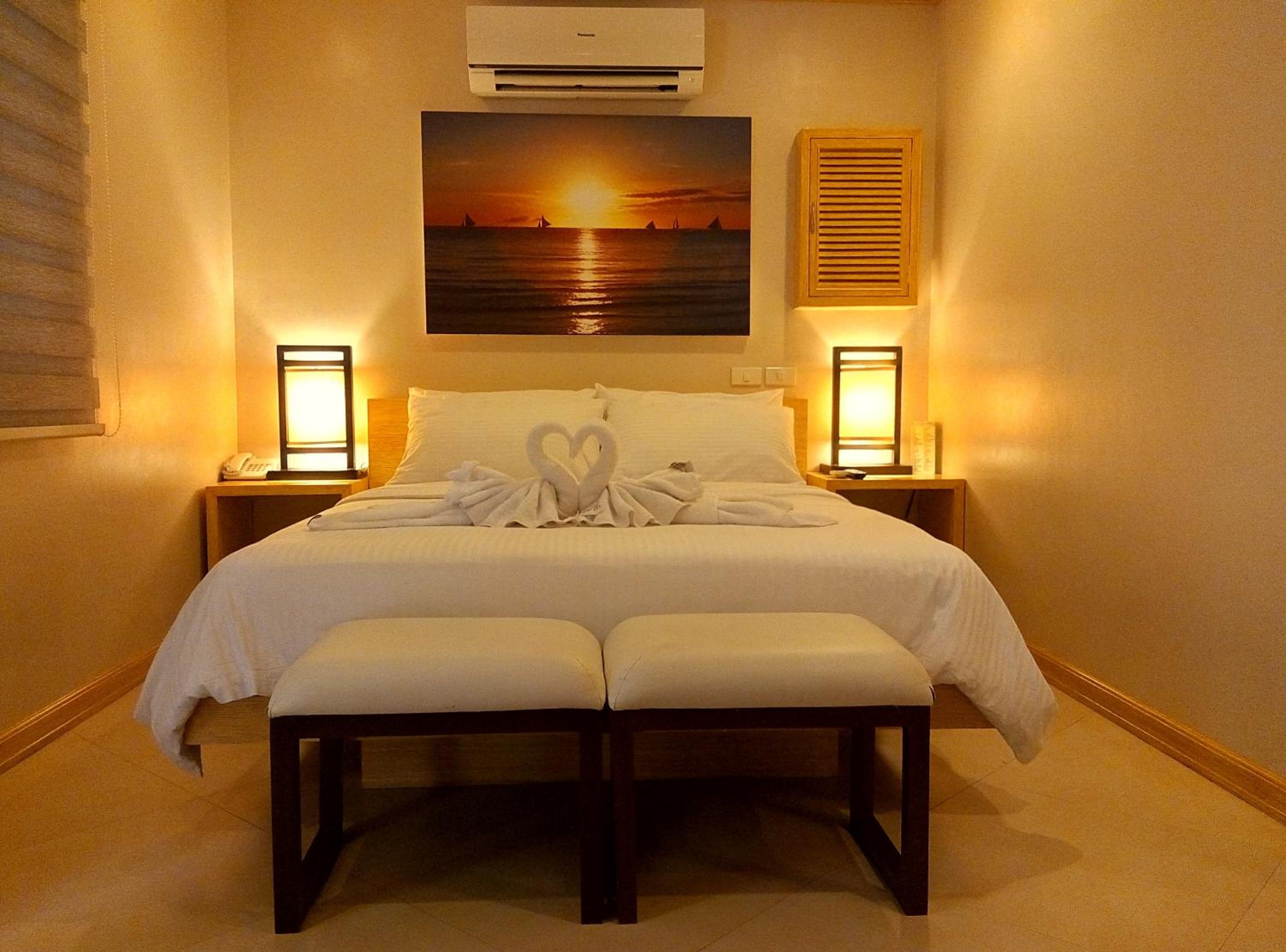 Deluxe Room - Photo 1