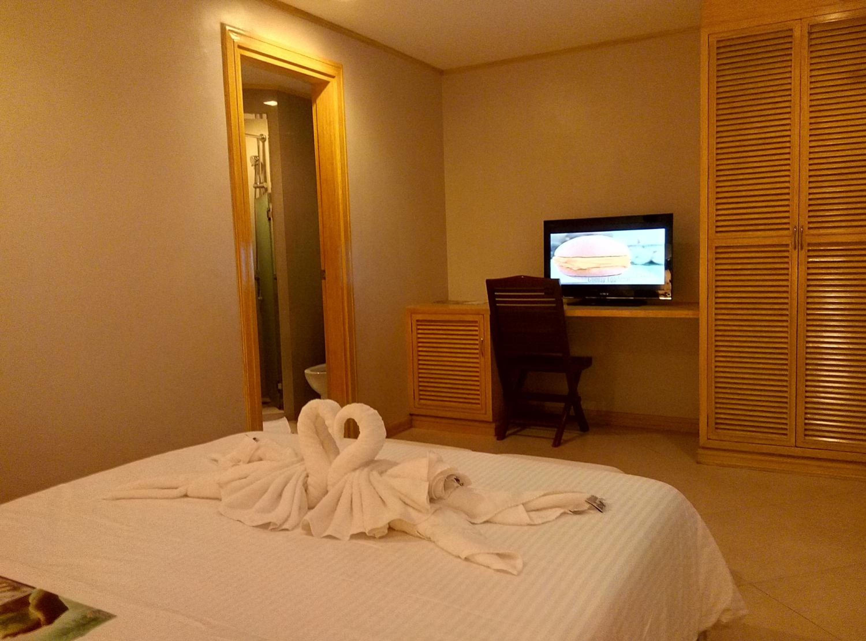 Deluxe Room - Photo 4