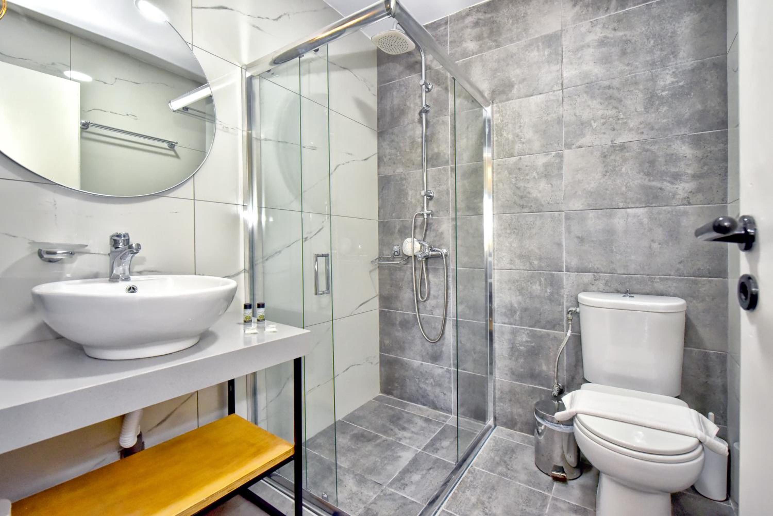 Standard Room - Photo 9