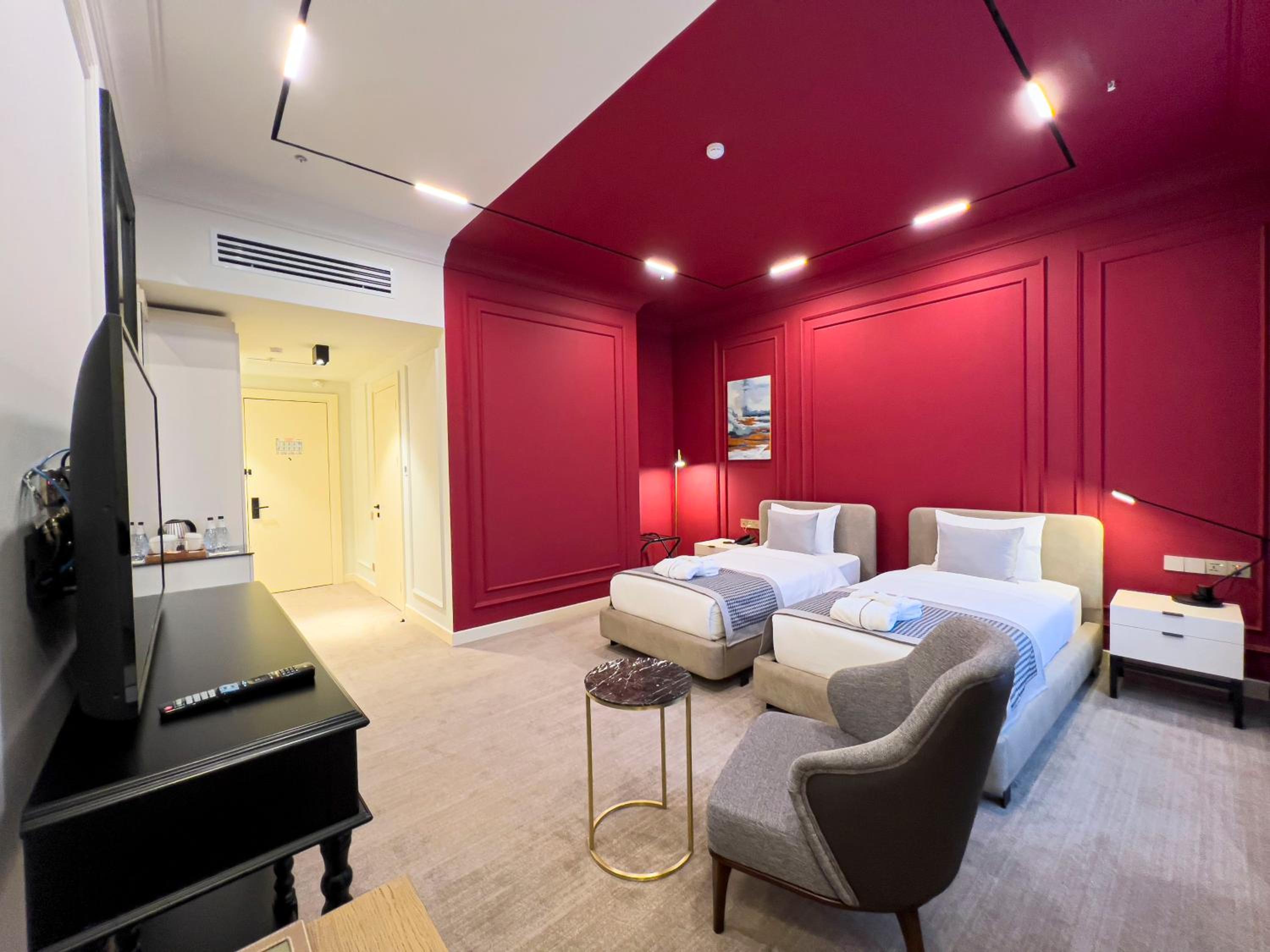 Standard Twin Room - Photo 3
