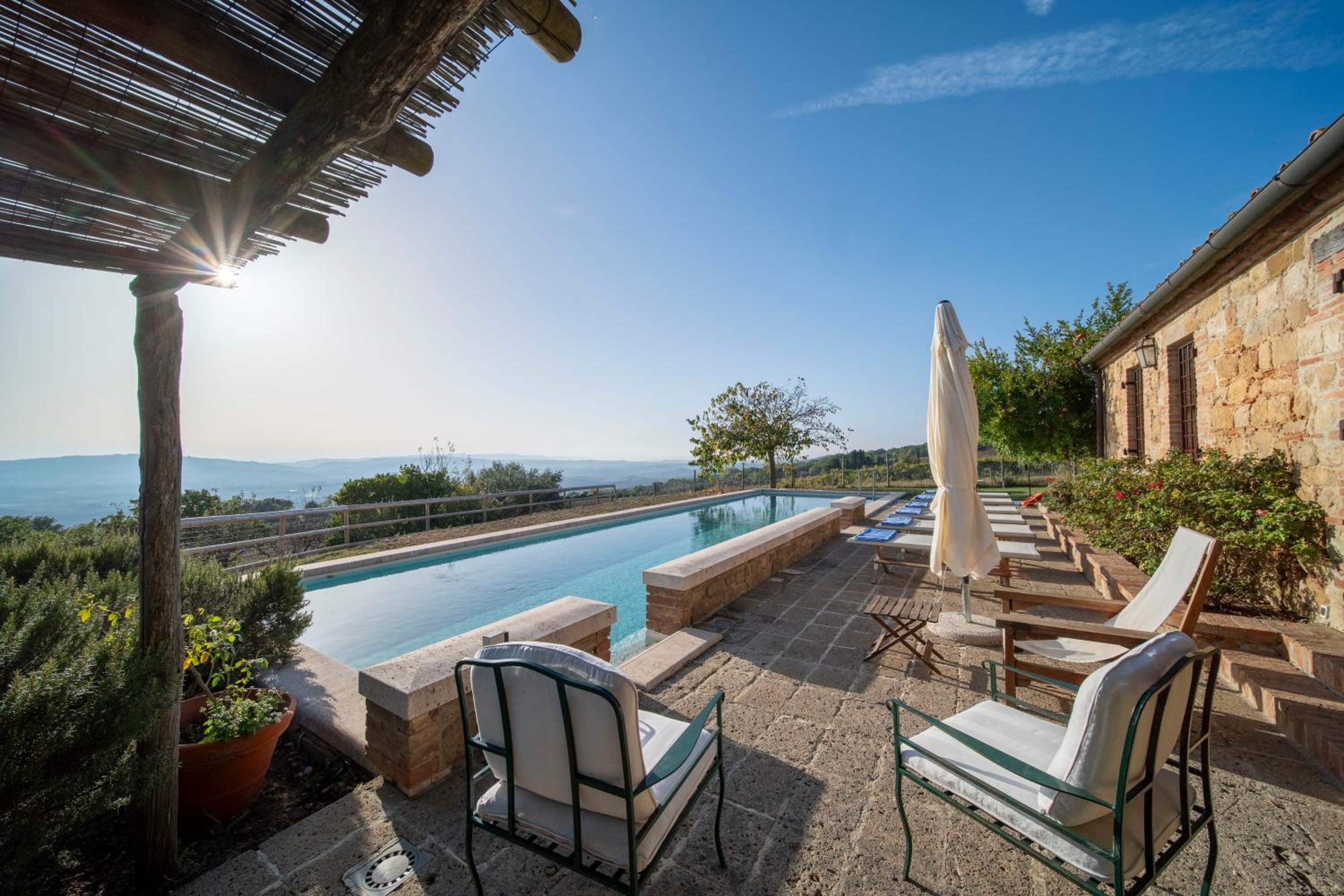 Superior Villa photo 2