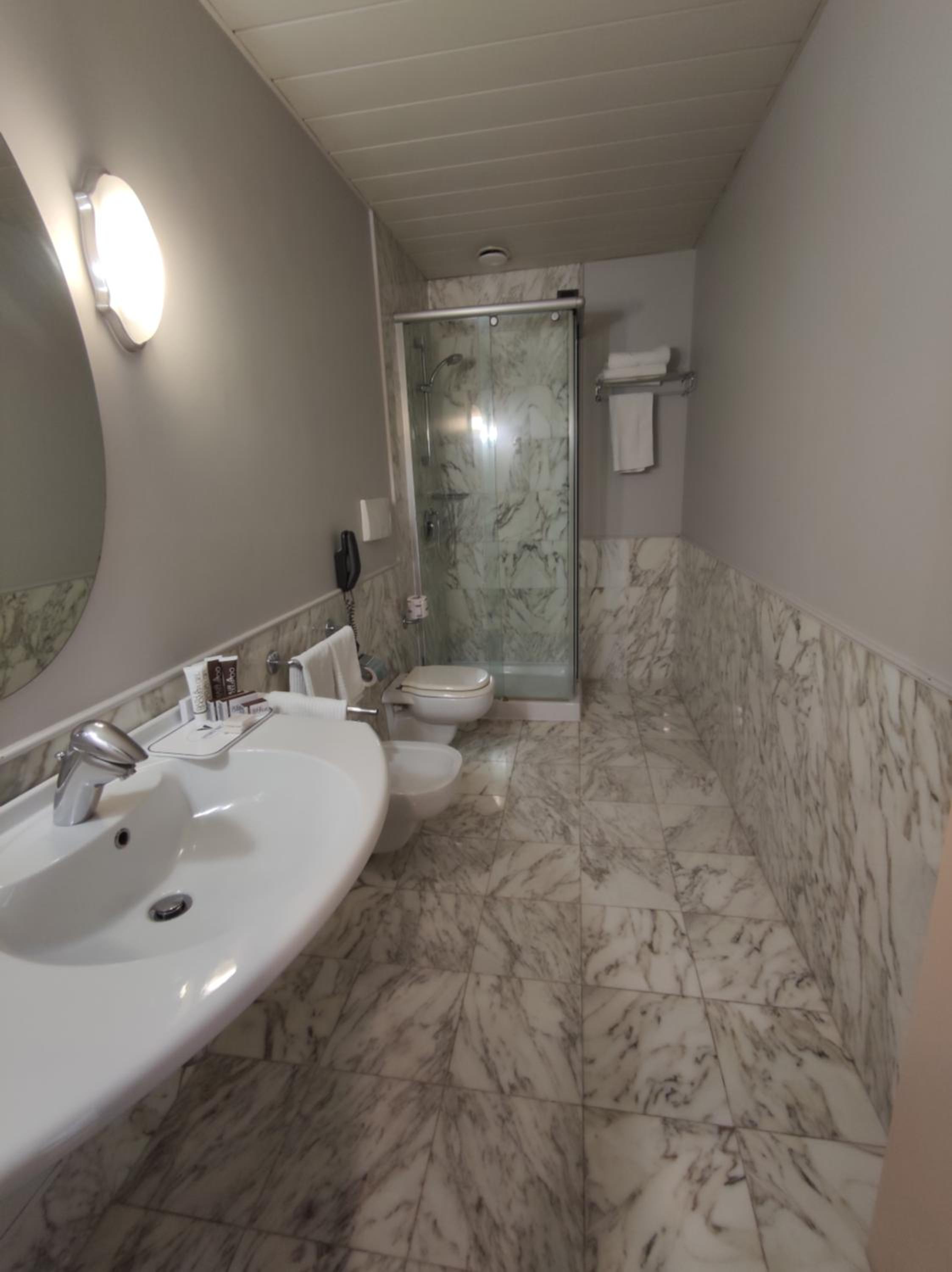 Triple Room - Photo 7