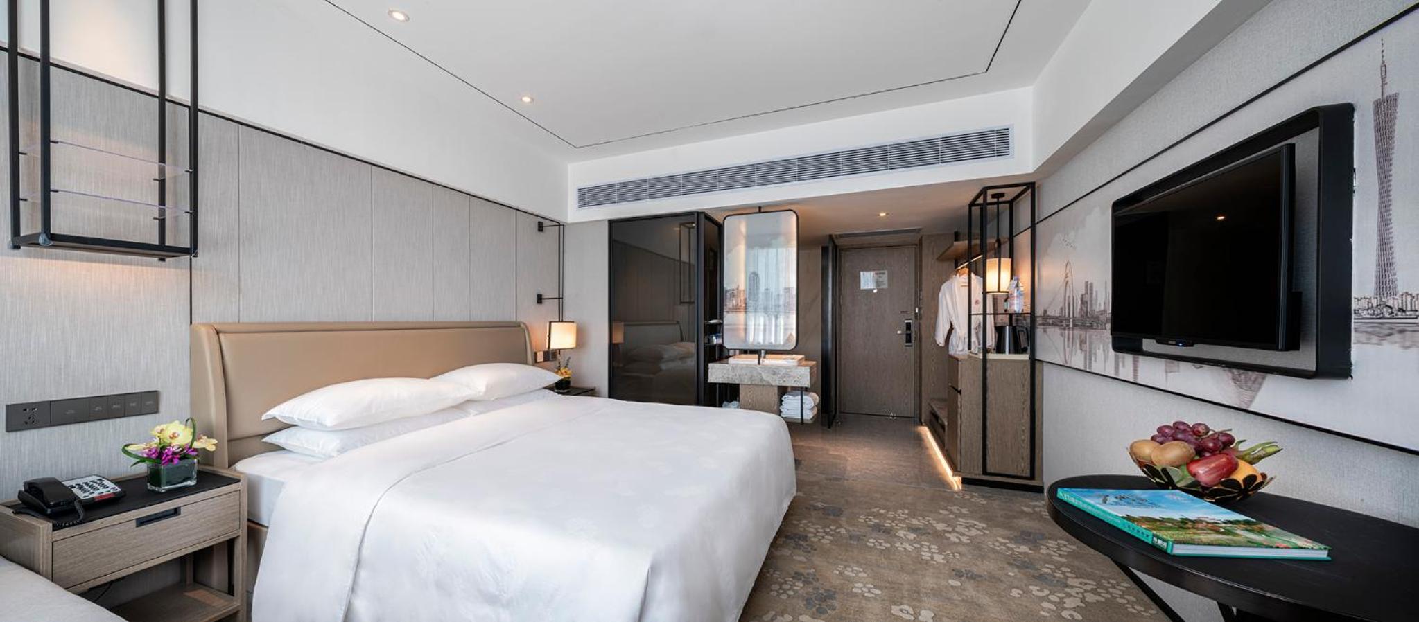 Deluxe City View Room（King Bed） - Photo 1