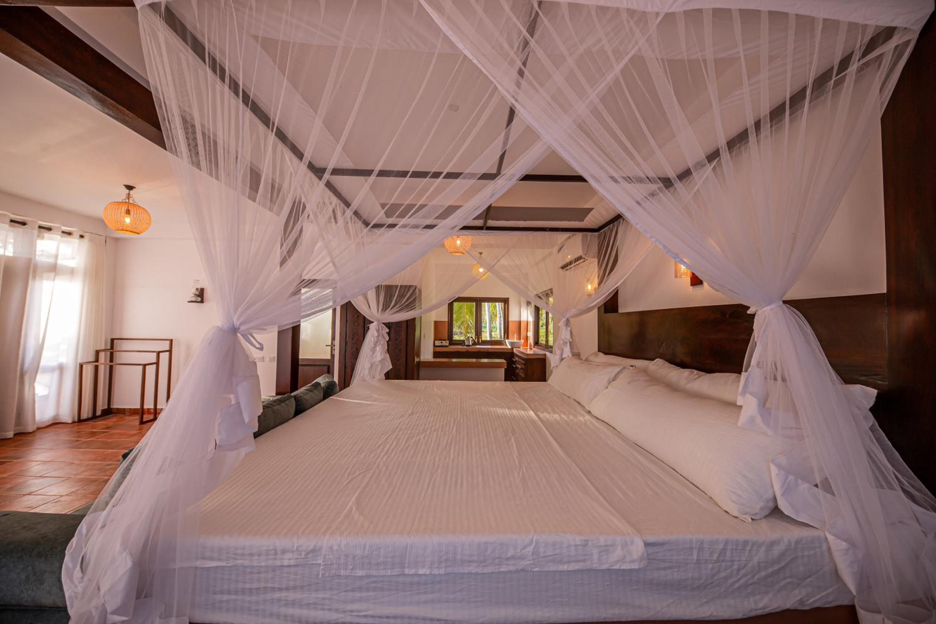 Deluxe King Room photo 3
