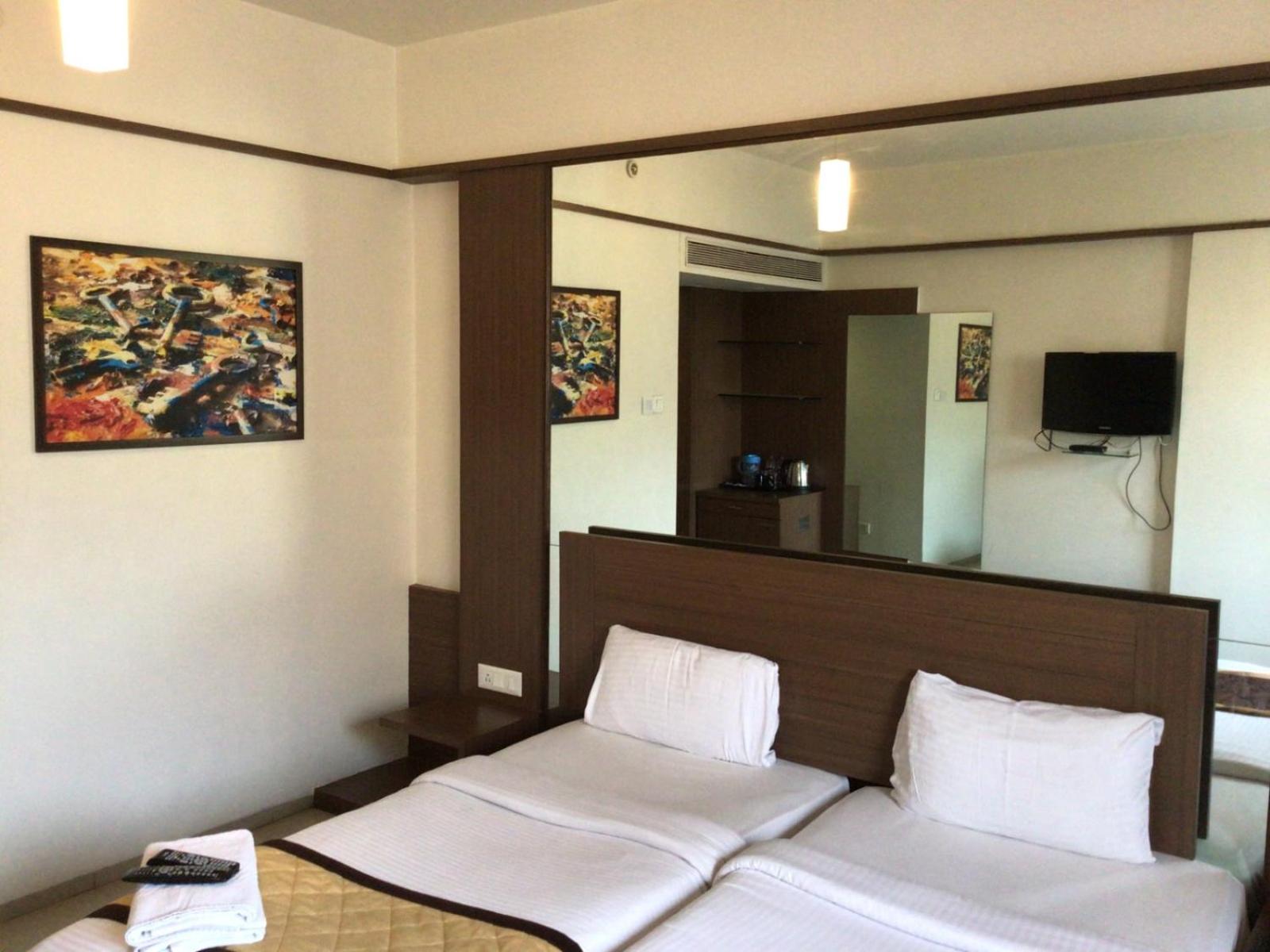 Large Twin Room