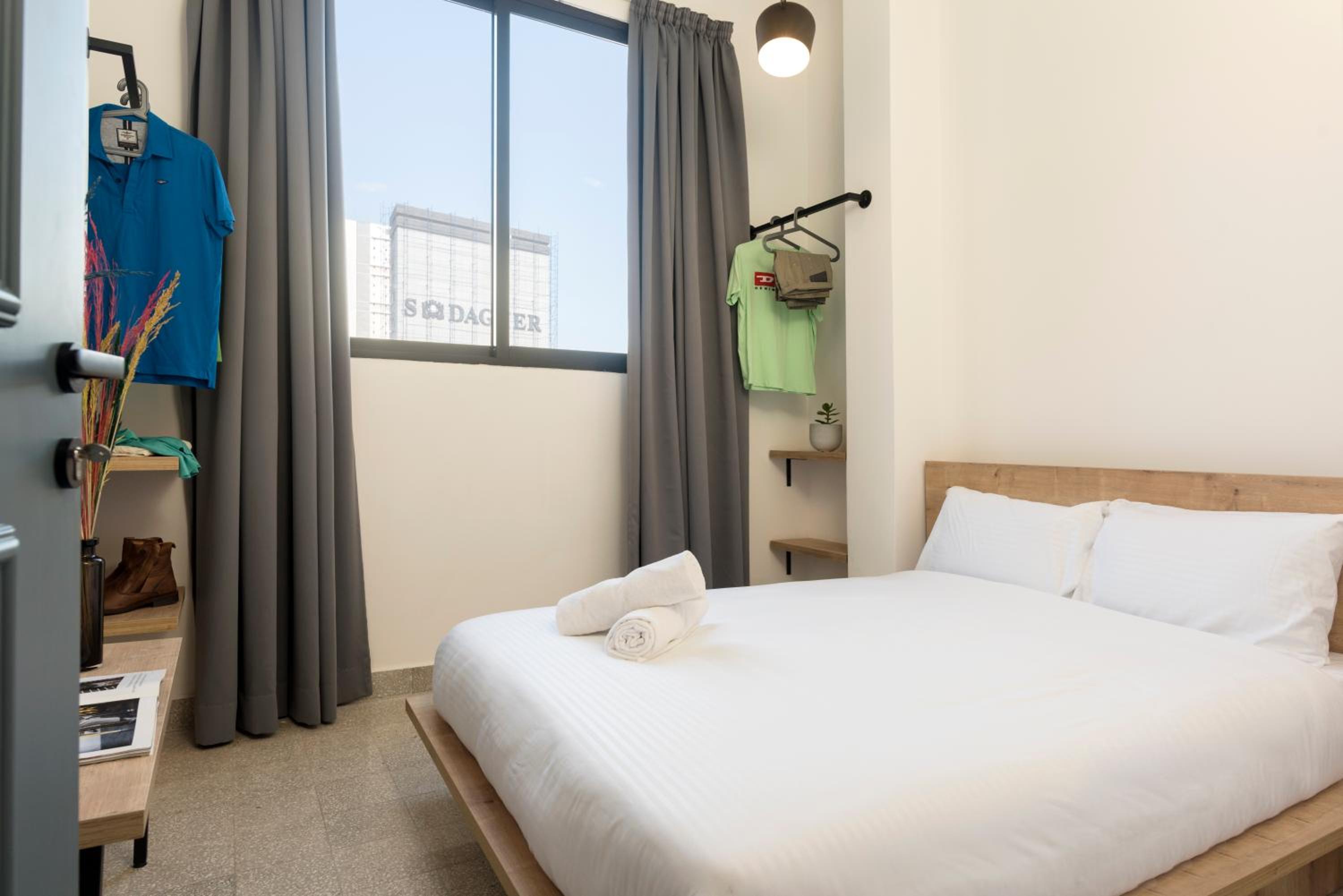 Two-Bedroom Apartment with Balcony photo 2