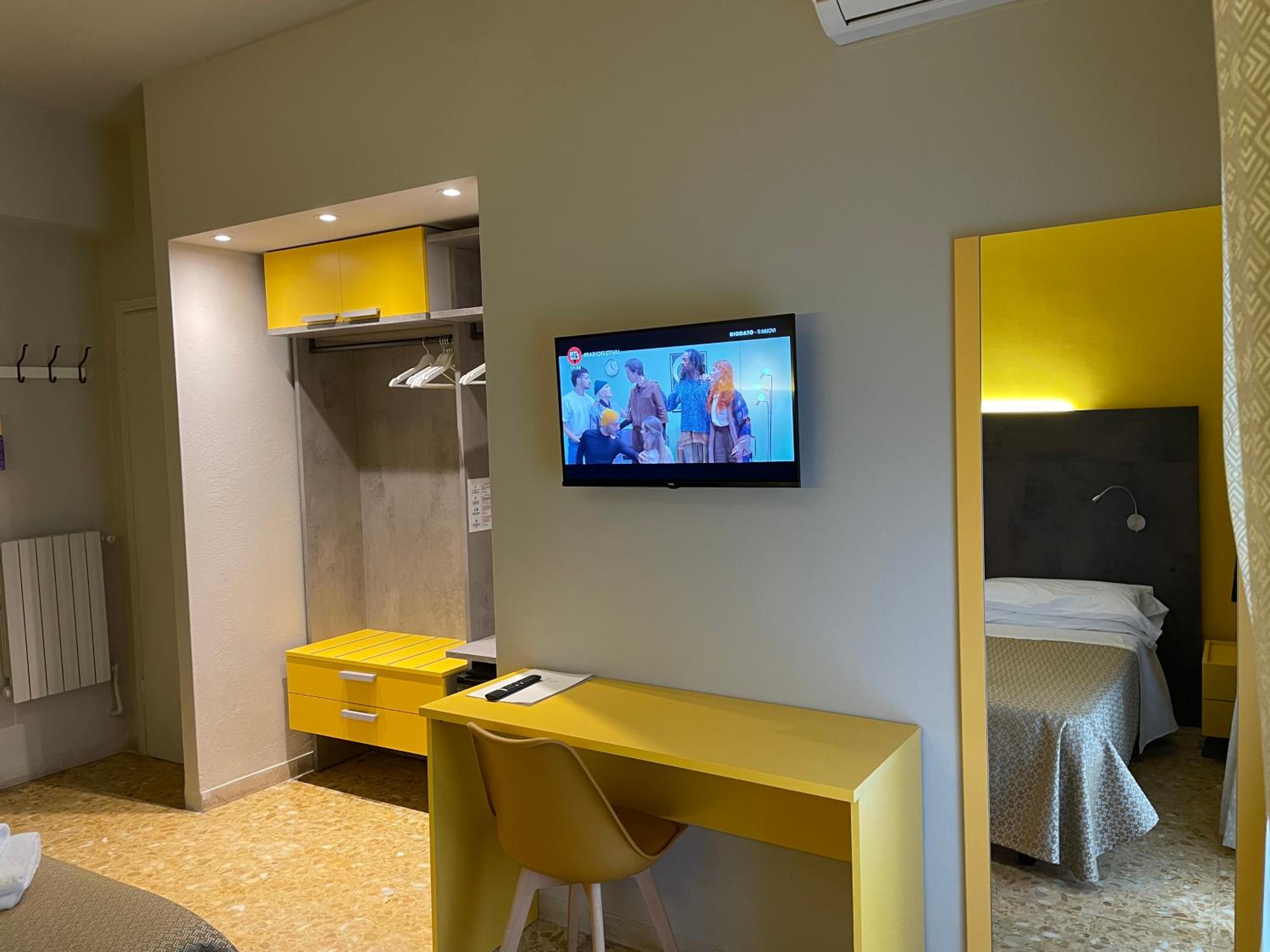 Triple Room with Garden View photo 2