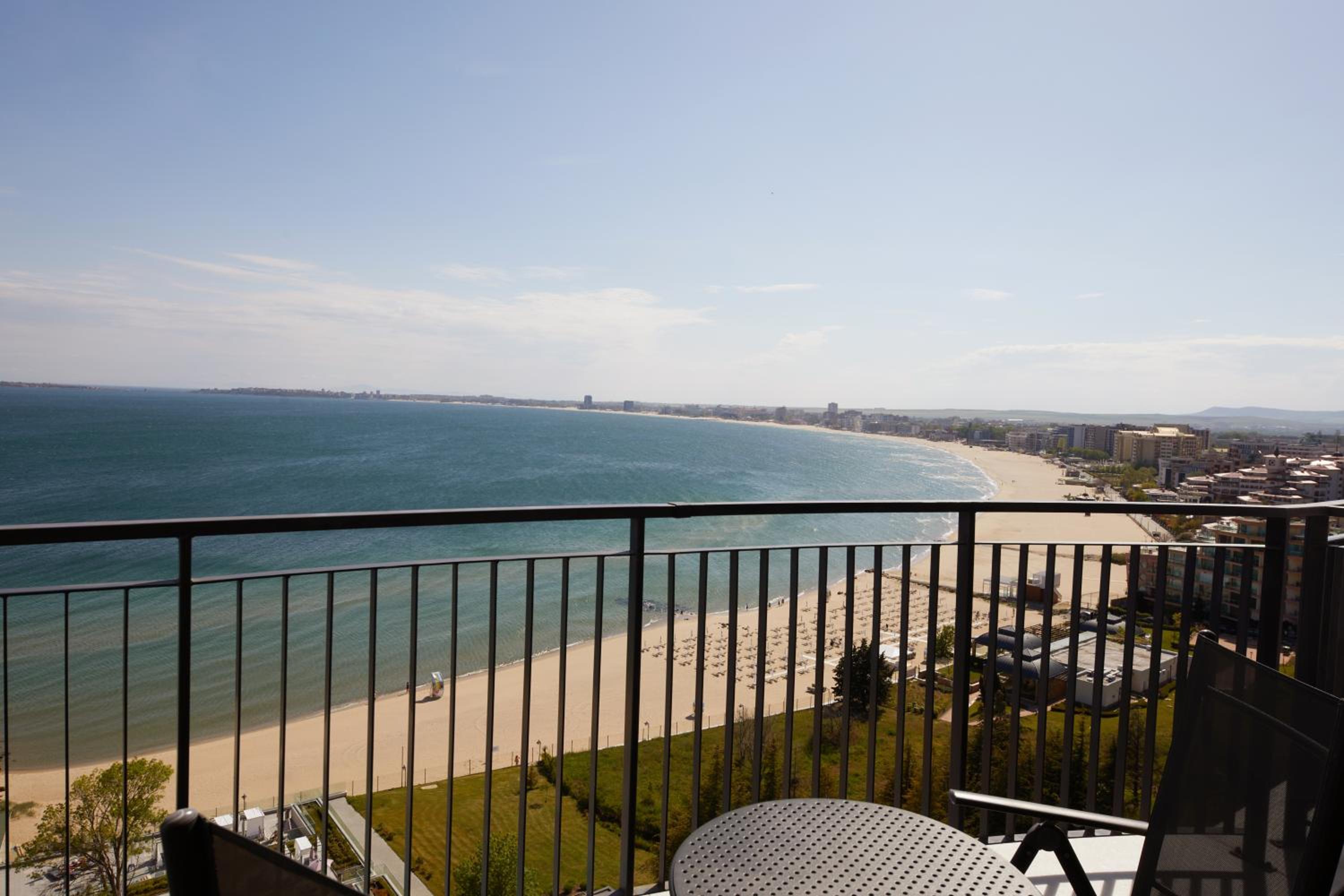 Preferred Club Suite Frontal Sea View