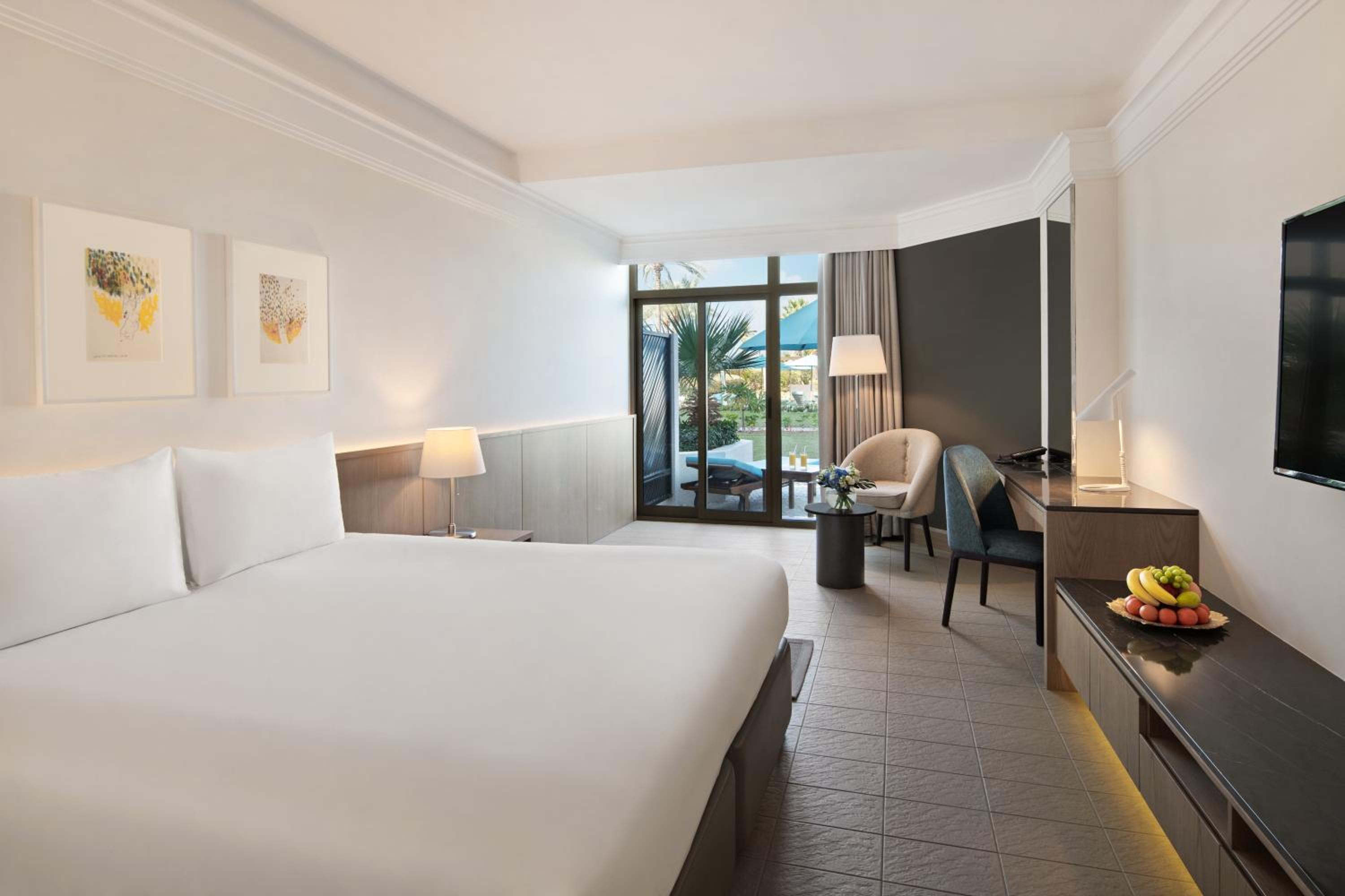 Cabana Room, Private Terrace, Direct Pool & Beach Access