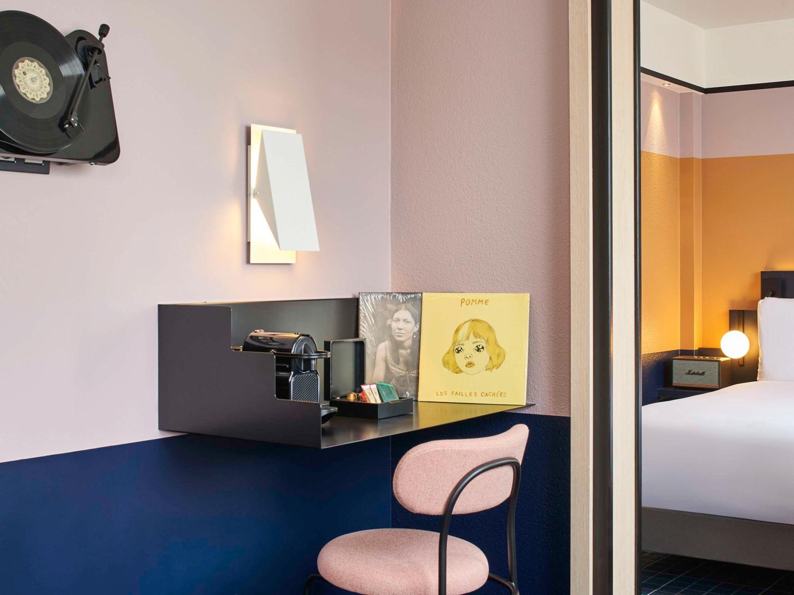 Suite with One Double Bed and One Sofabed