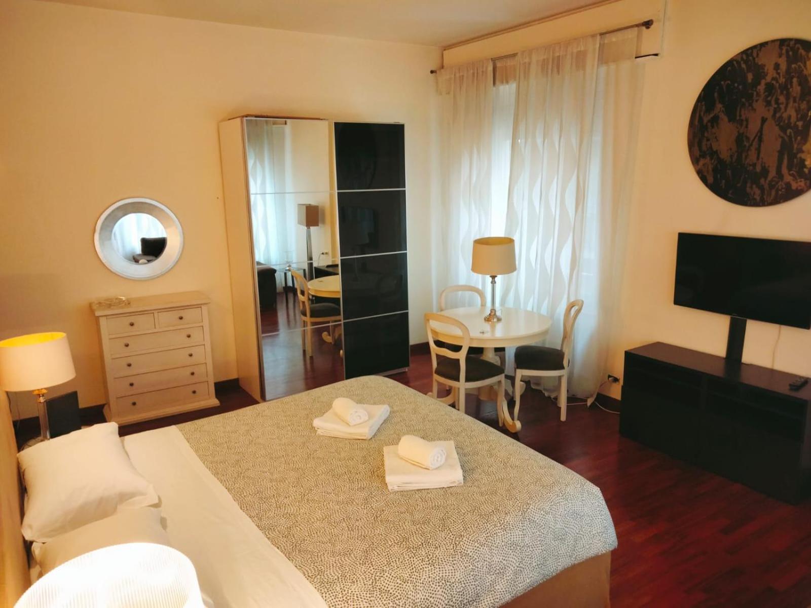 One-Bedroom Apartment