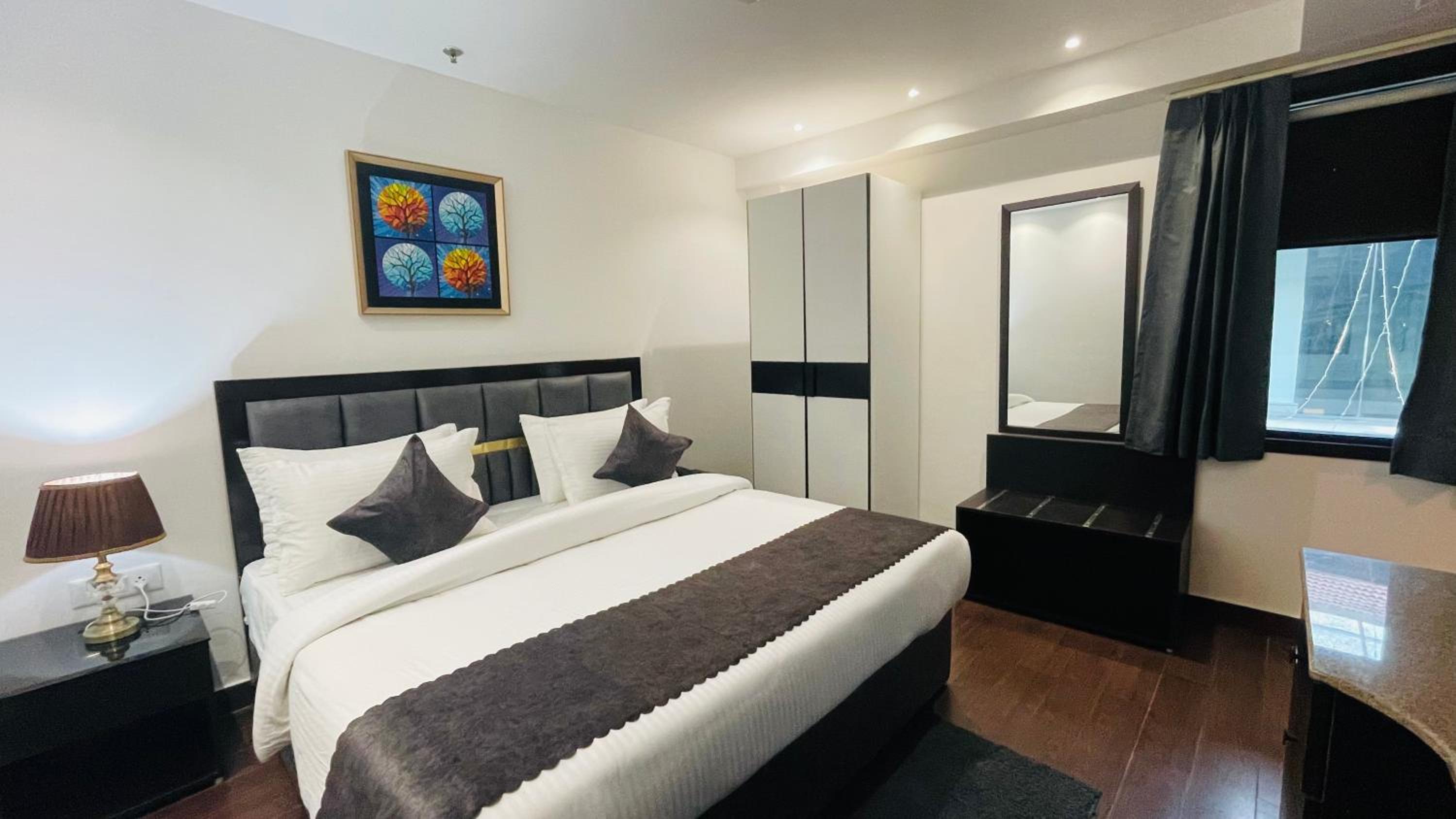 Deluxe Room - Photo 15