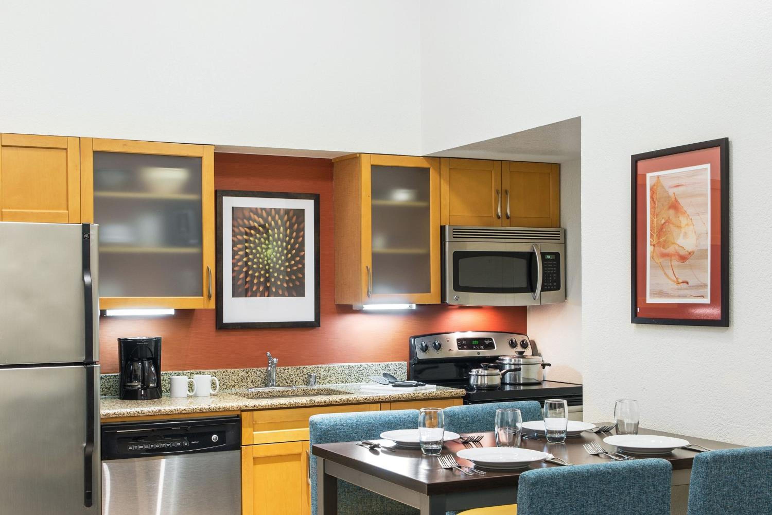 Penthouse Suite - Photo 2