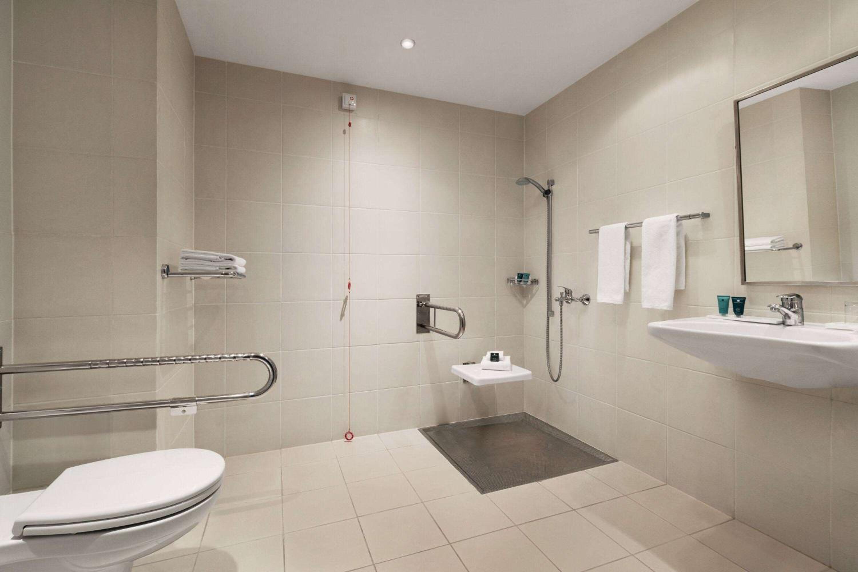 Classic King Room - Mobility Access - Photo 2