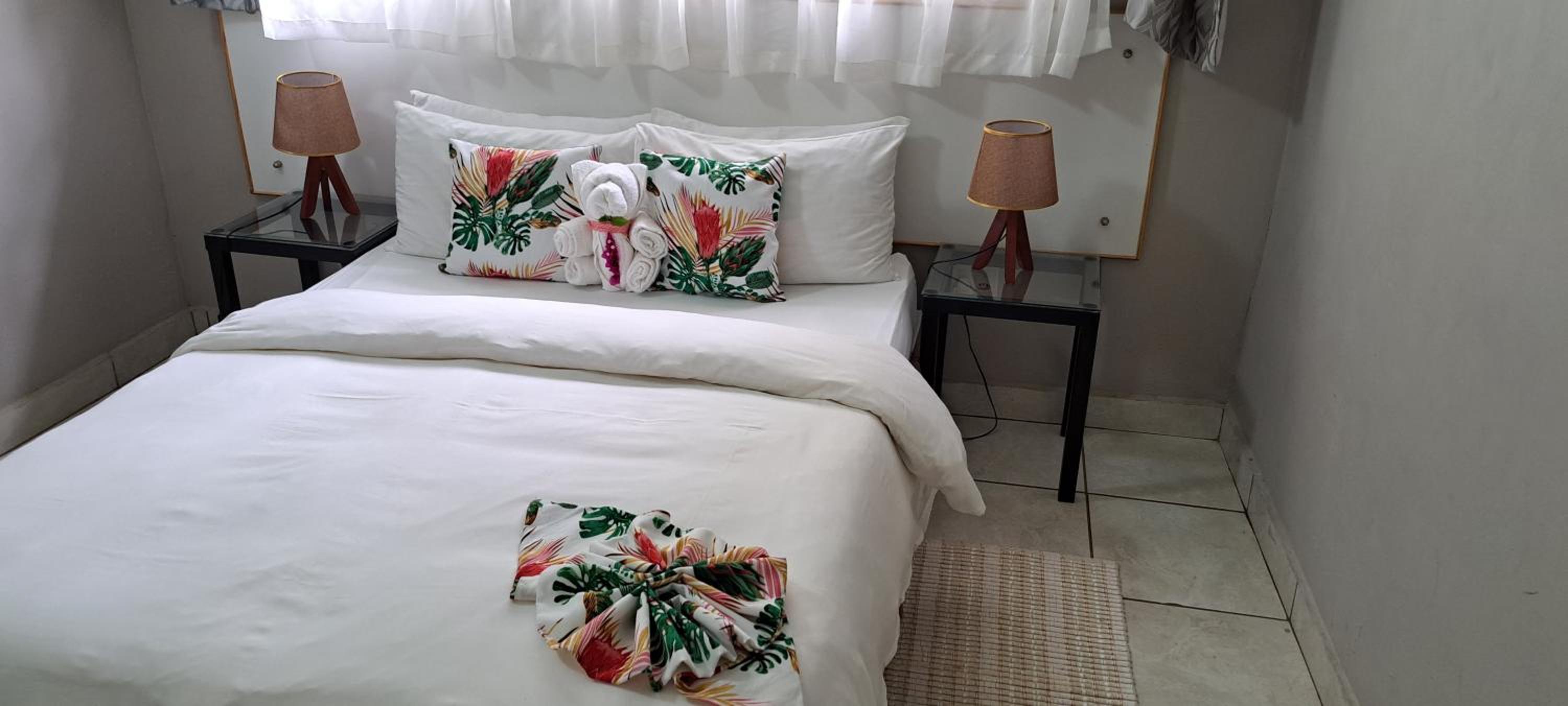 Double Room - Photo 9