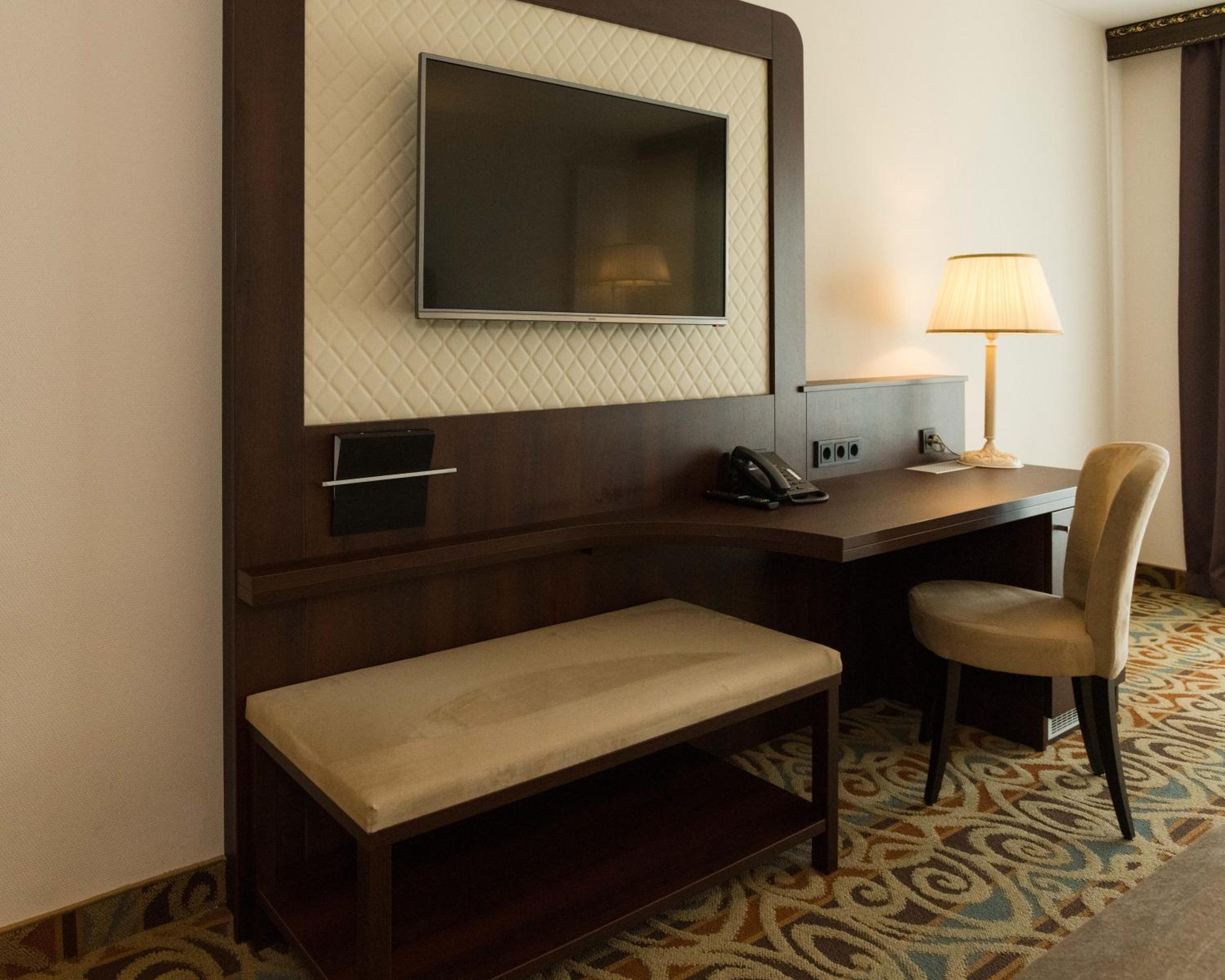 Double or Twin Room - Photo 2