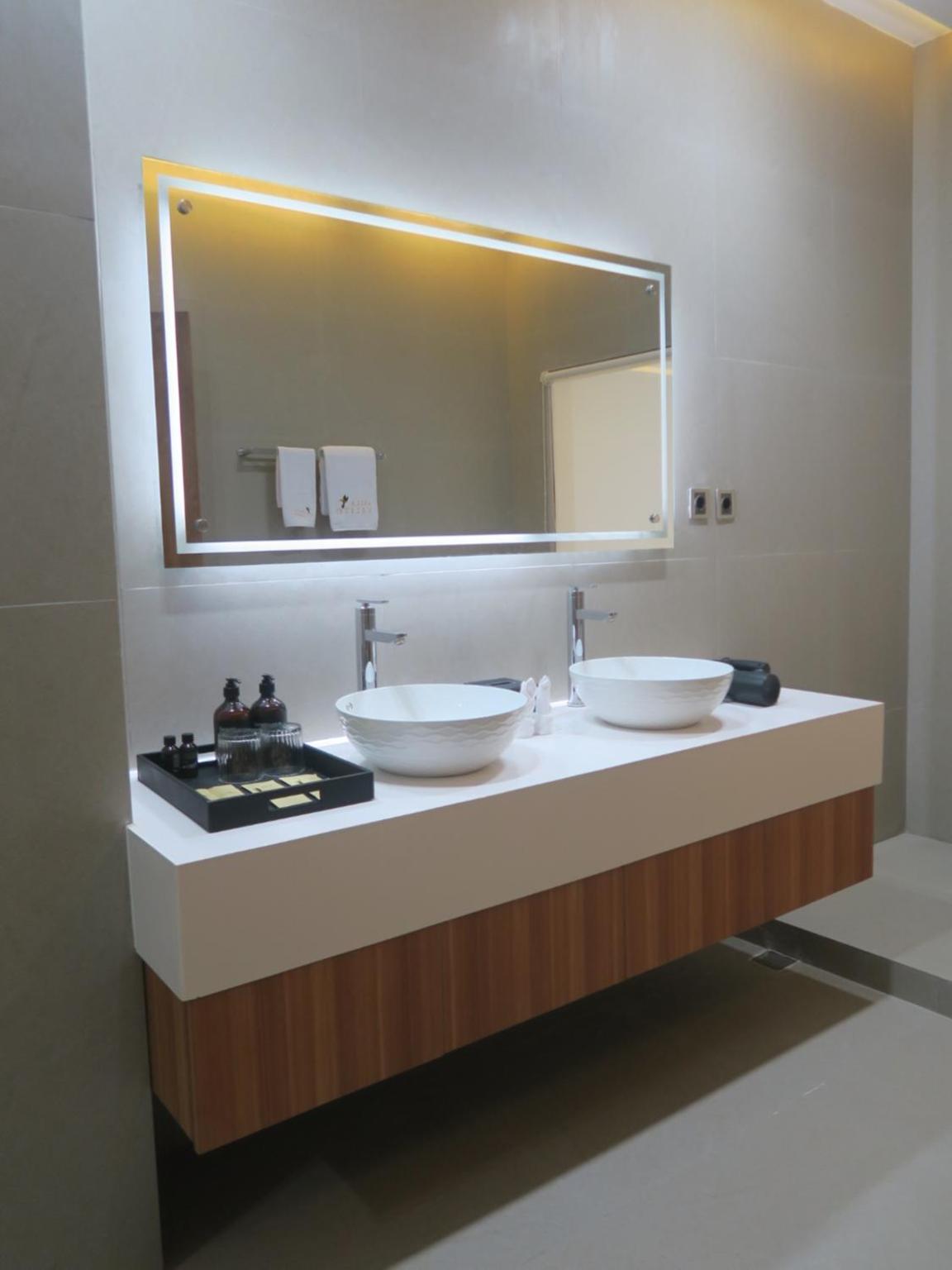 Junior Suite with Ocean View - Photo 3