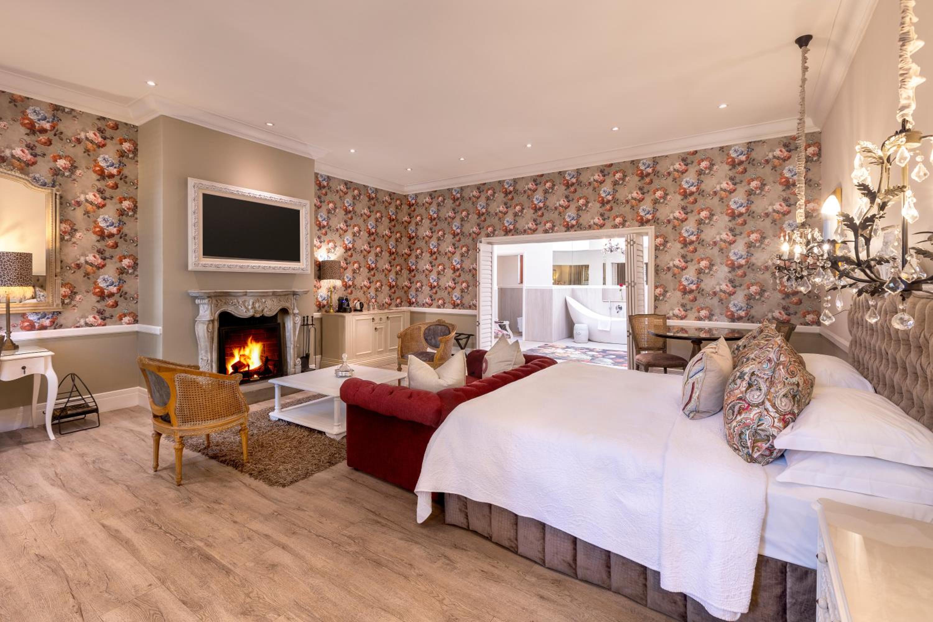 Courtyard Suites