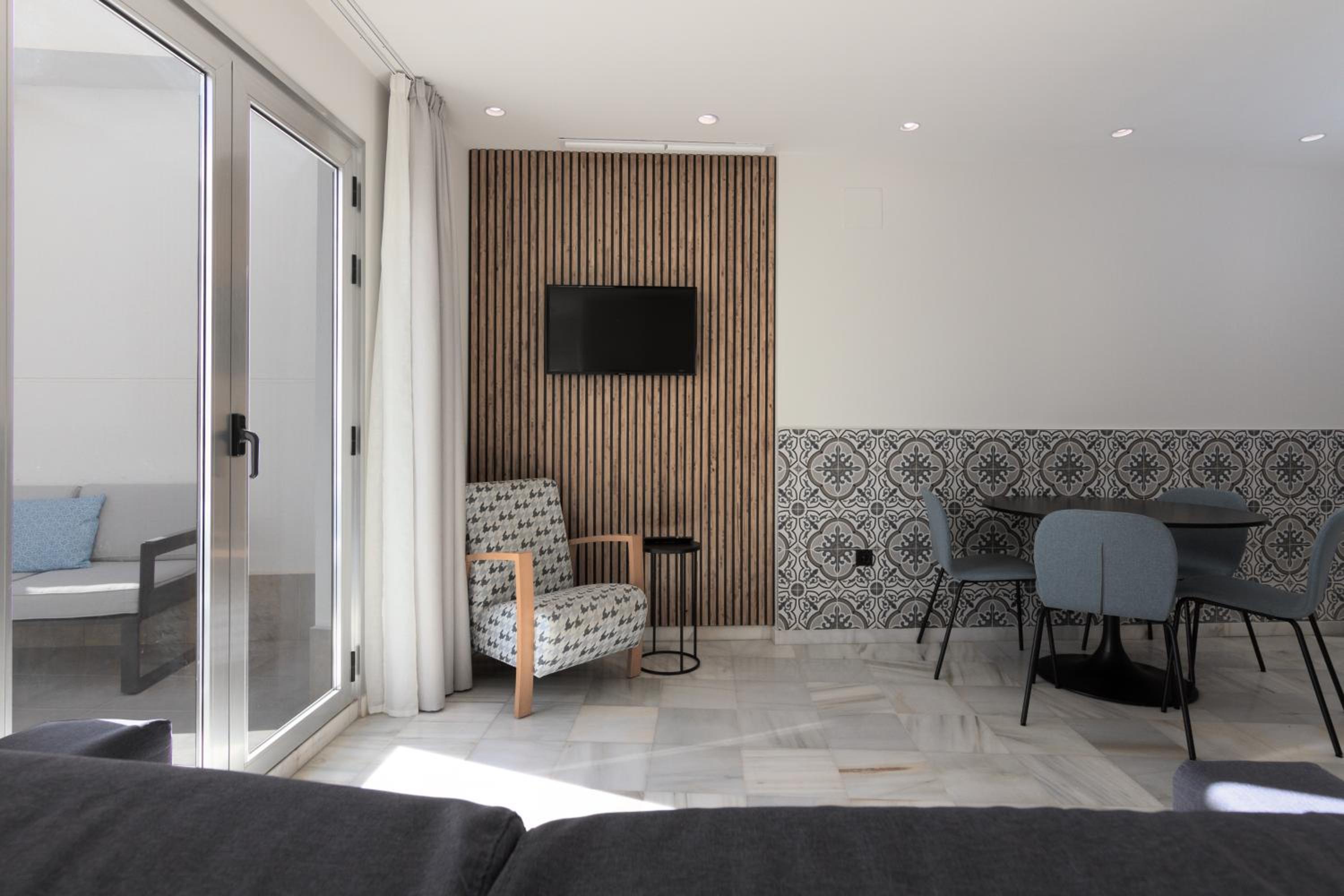 Apartment with Terrace photo 3