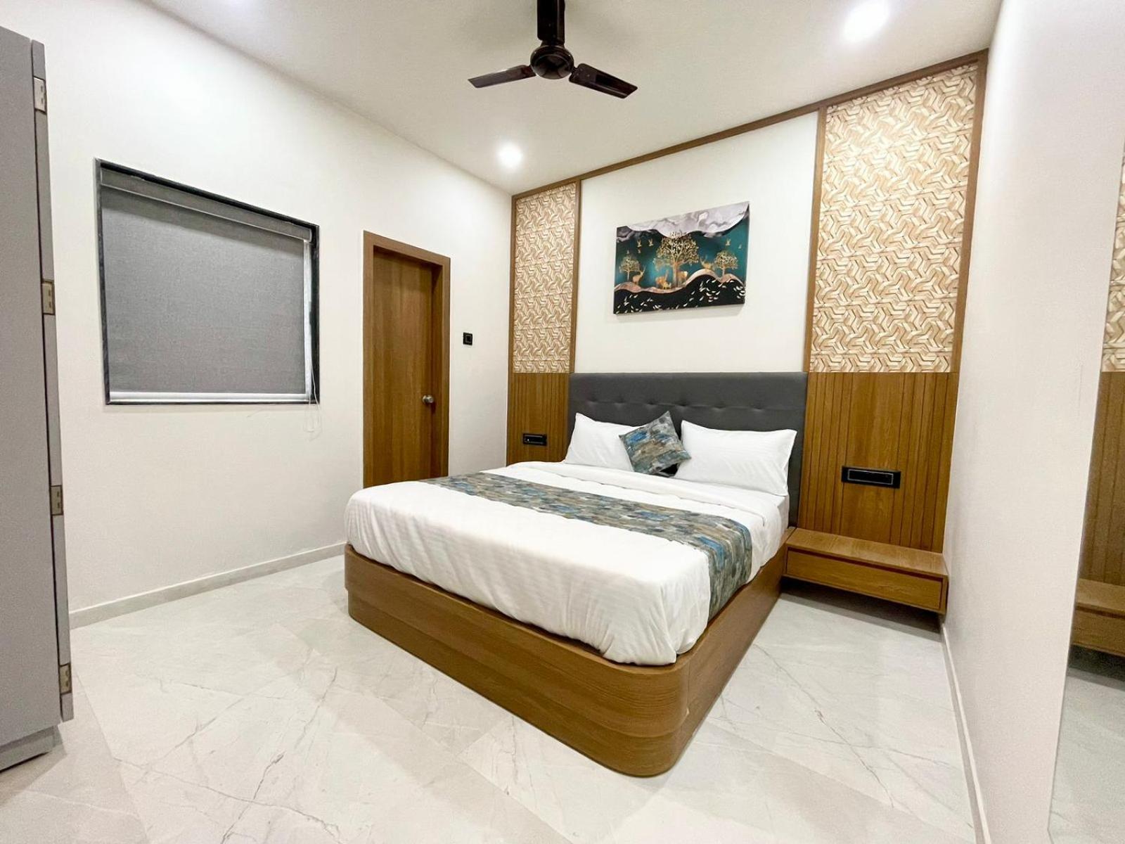 Double Room - Photo 3