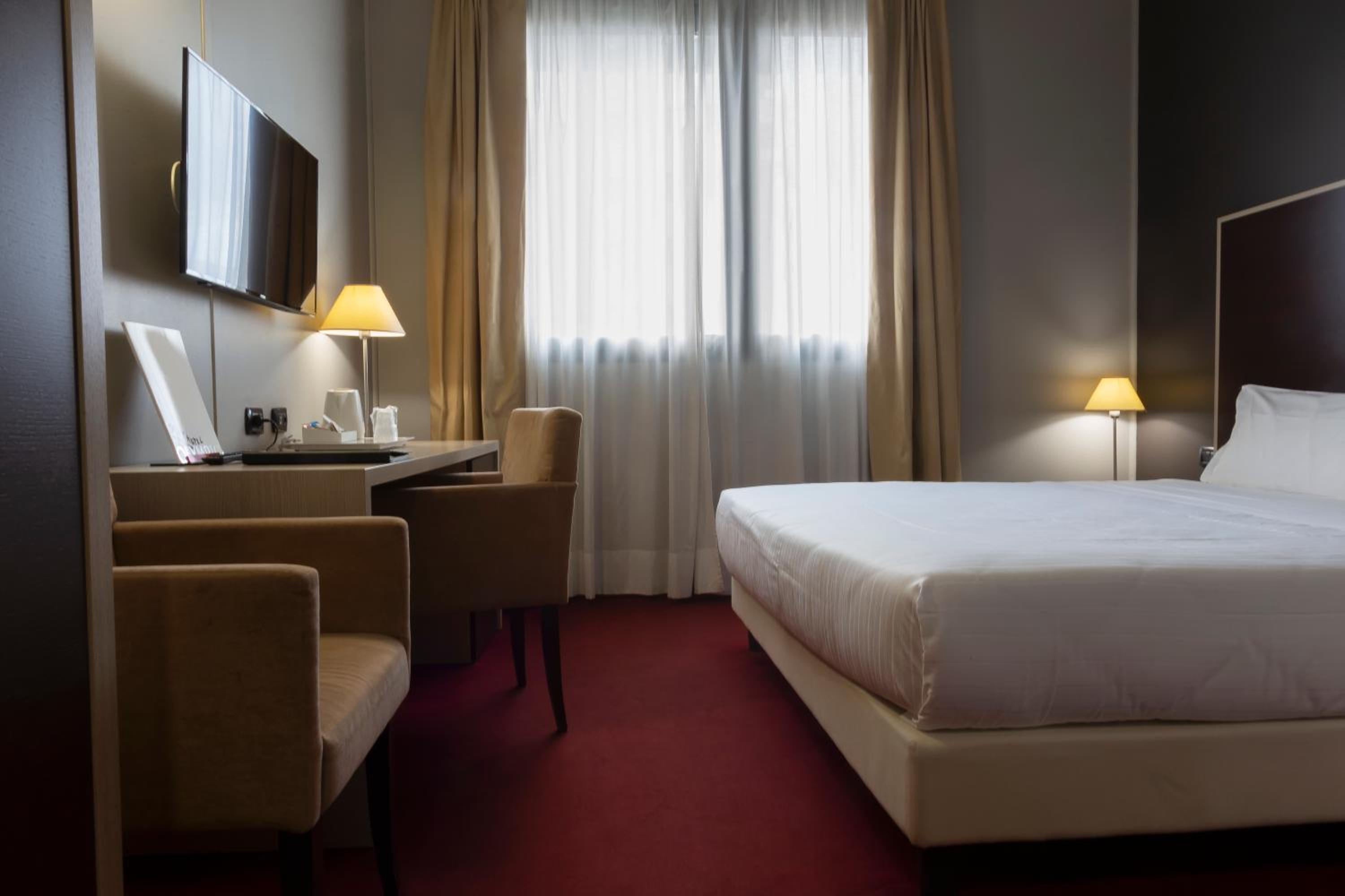 Classic Double Room (1 Adult) - Photo 1