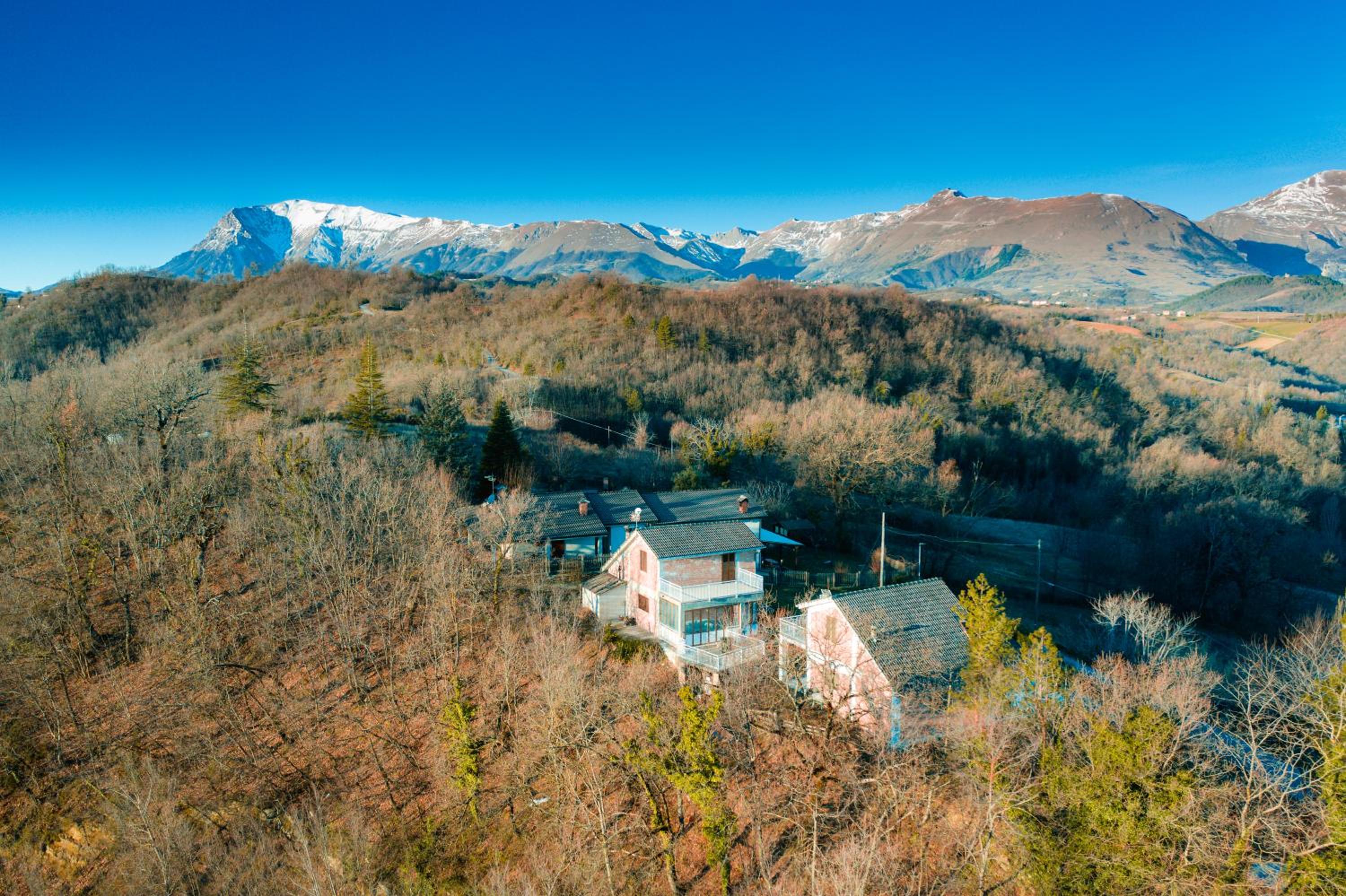 Villa photo 3