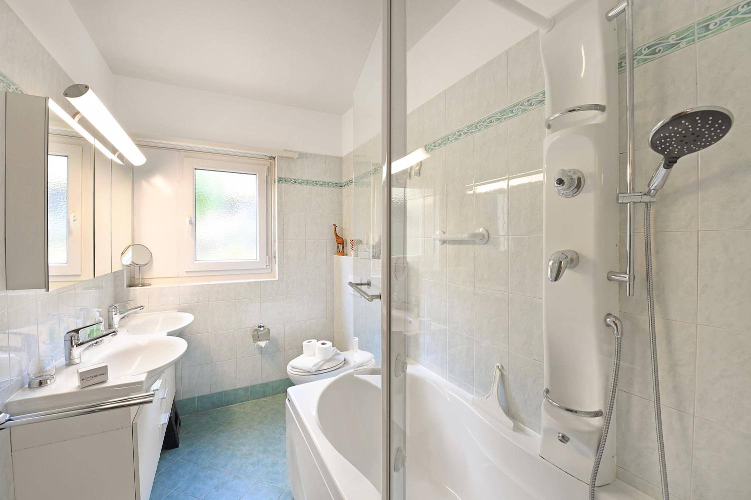 Three-Bedroom Villa photo 2