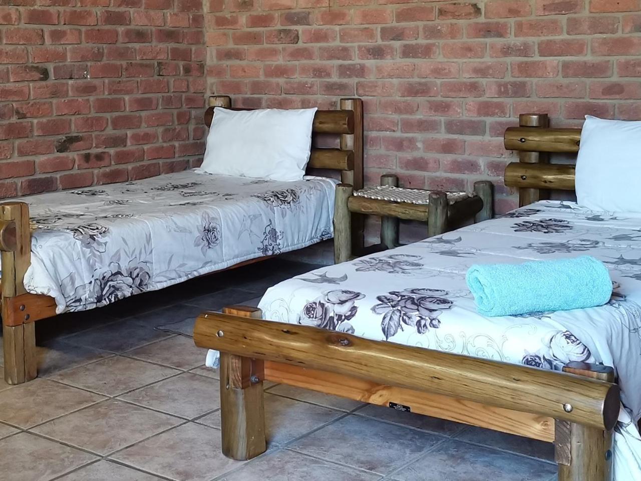 Double Room with Private Bathroom - Photo 1