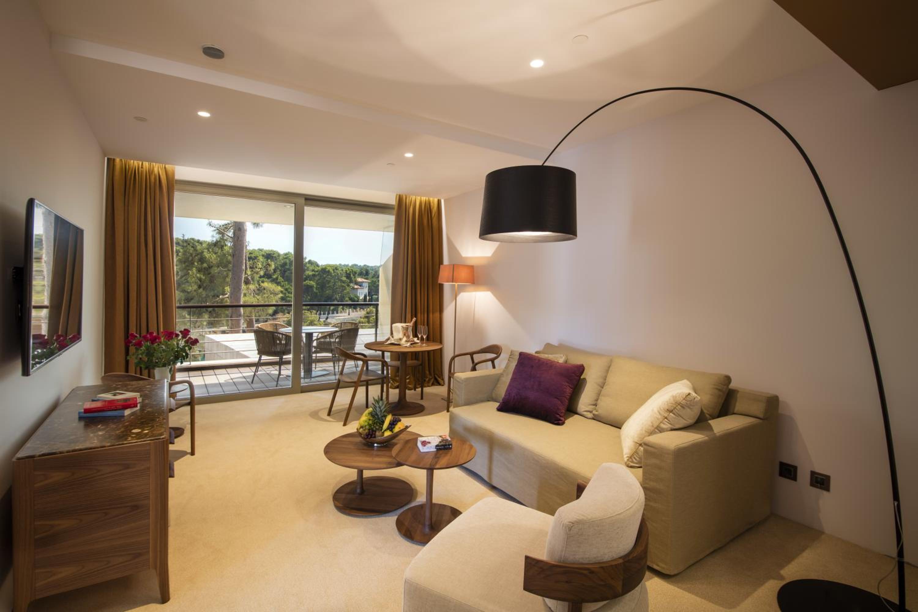 Cikat Bay Suite with Balcony and Sea View photo 2