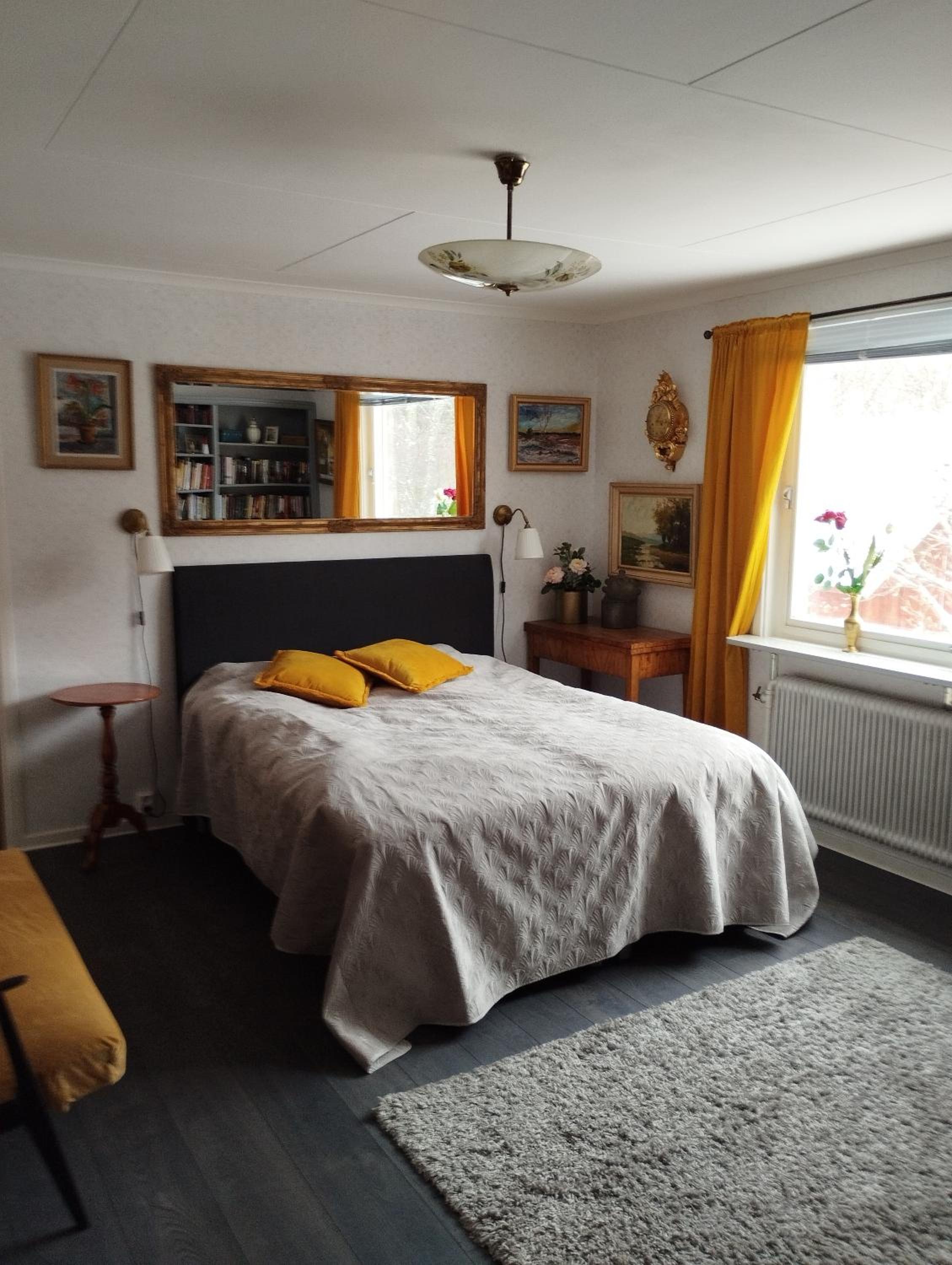 Four-Bedroom House photo 1