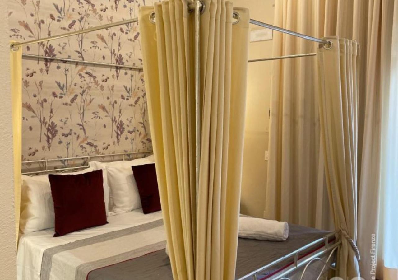 Deluxe Junior Suite - Photo 9