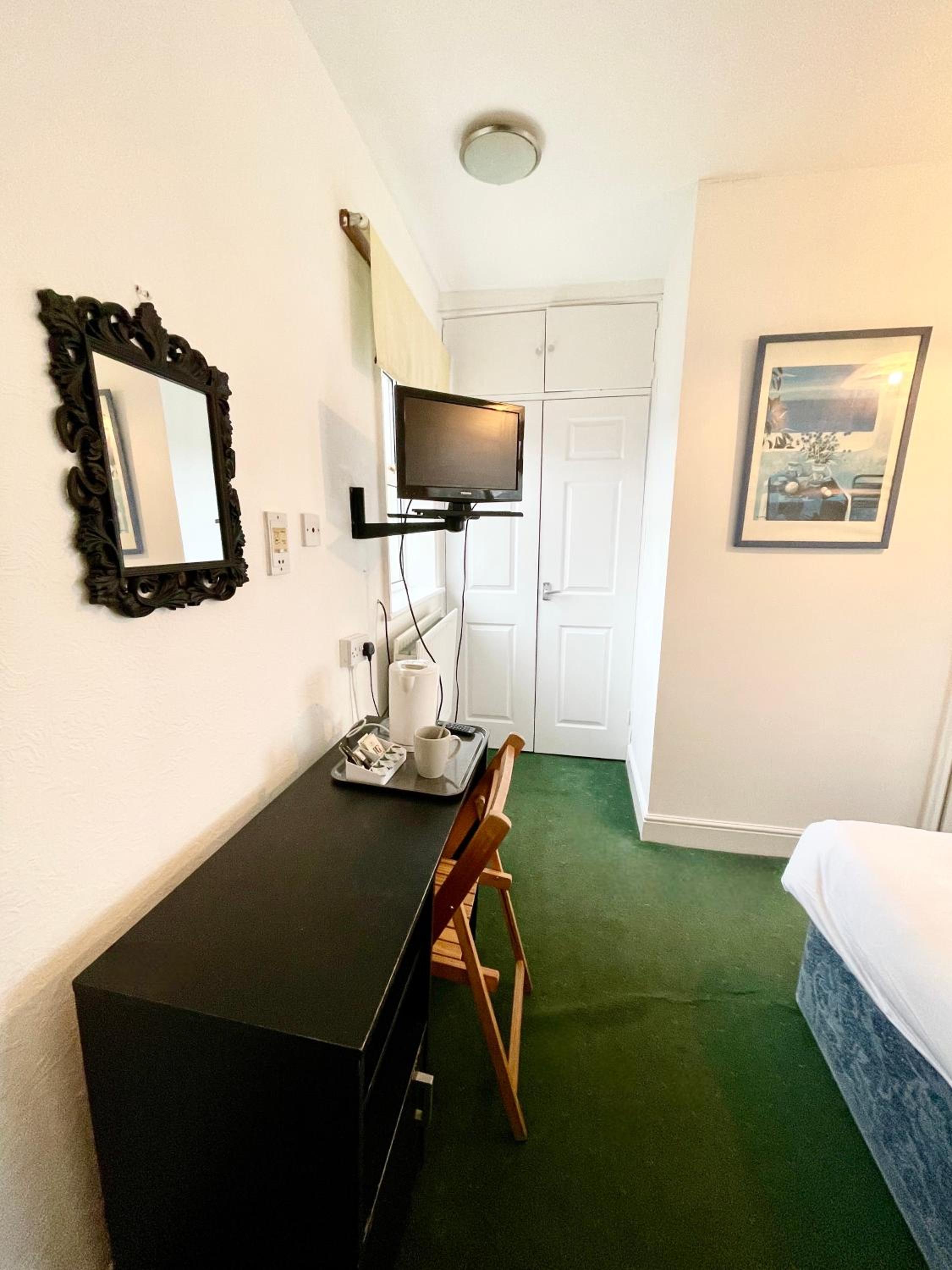 Economy Single Room photo 3