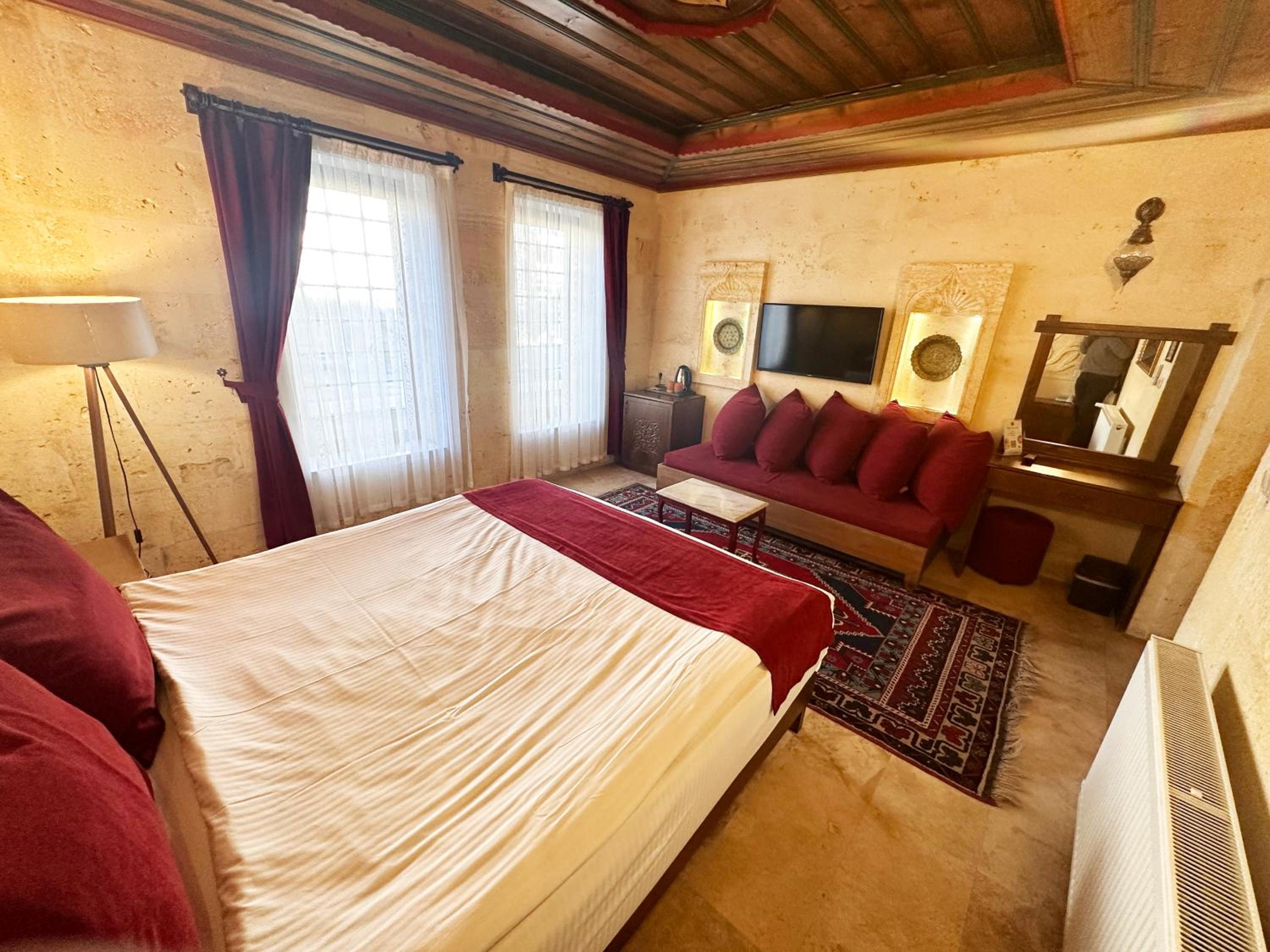 Standard Double Room - Photo 24