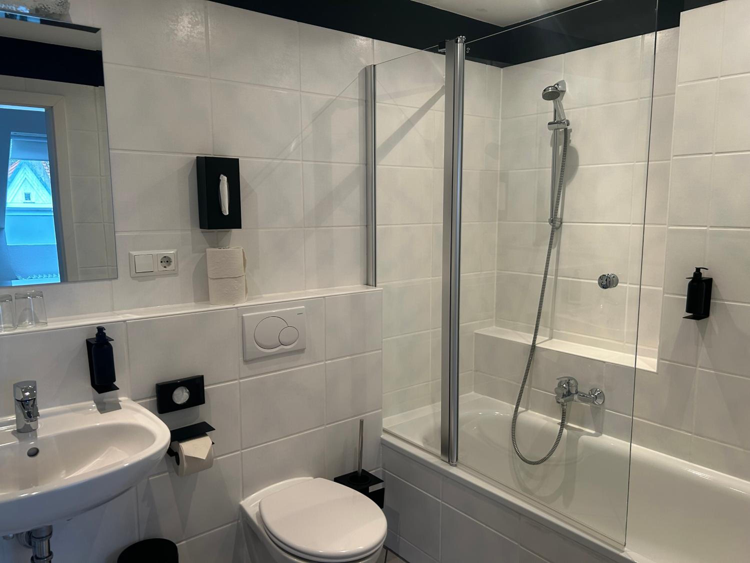 Superior Double Room - Photo 8