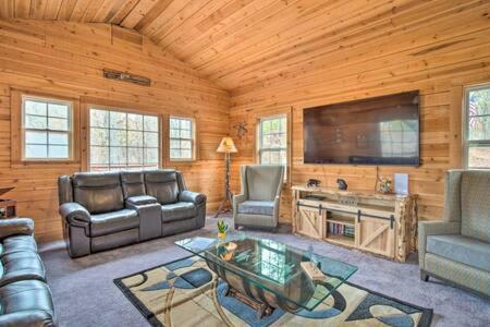 Family Room photo 1