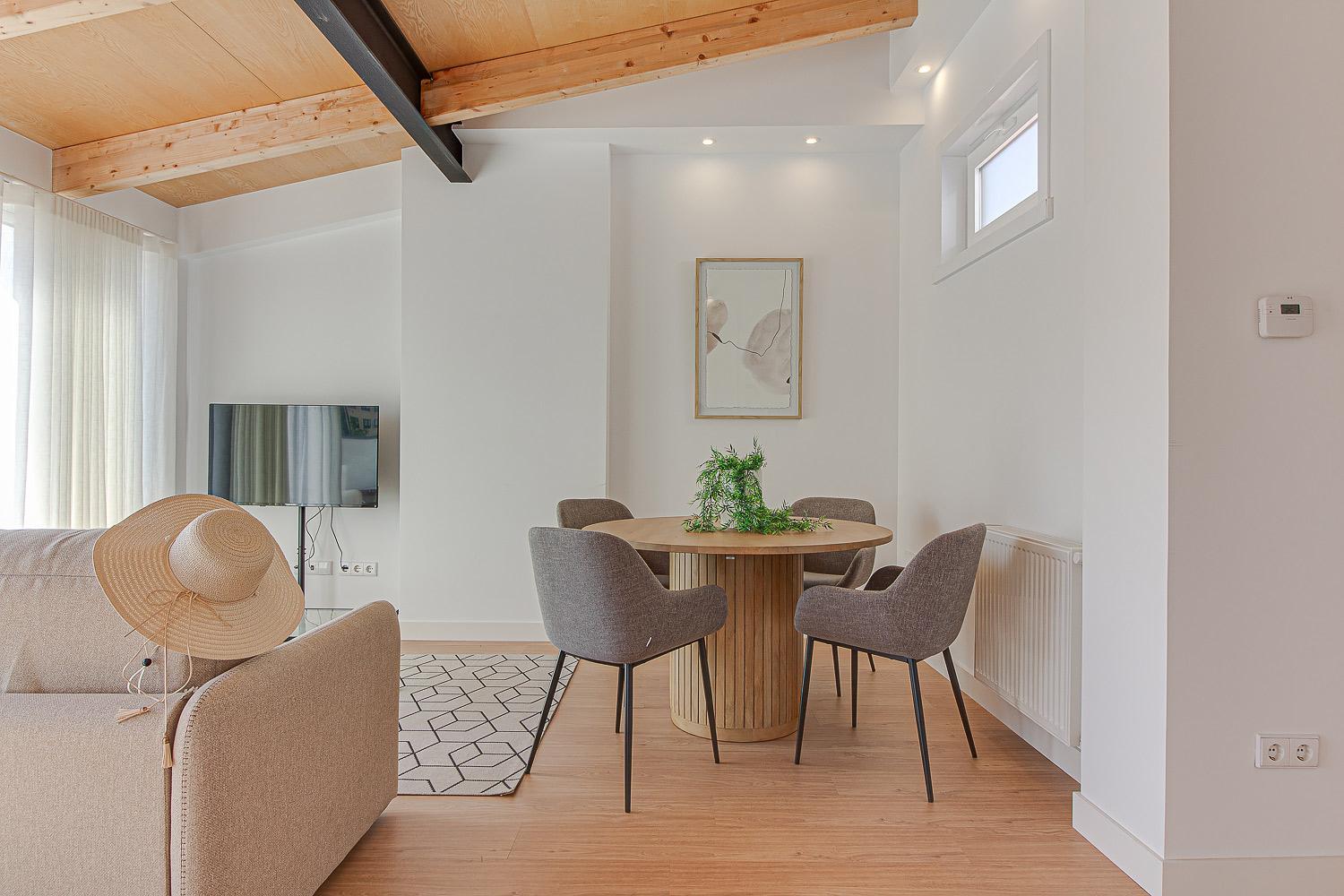 Apartment with Terrace photo 2