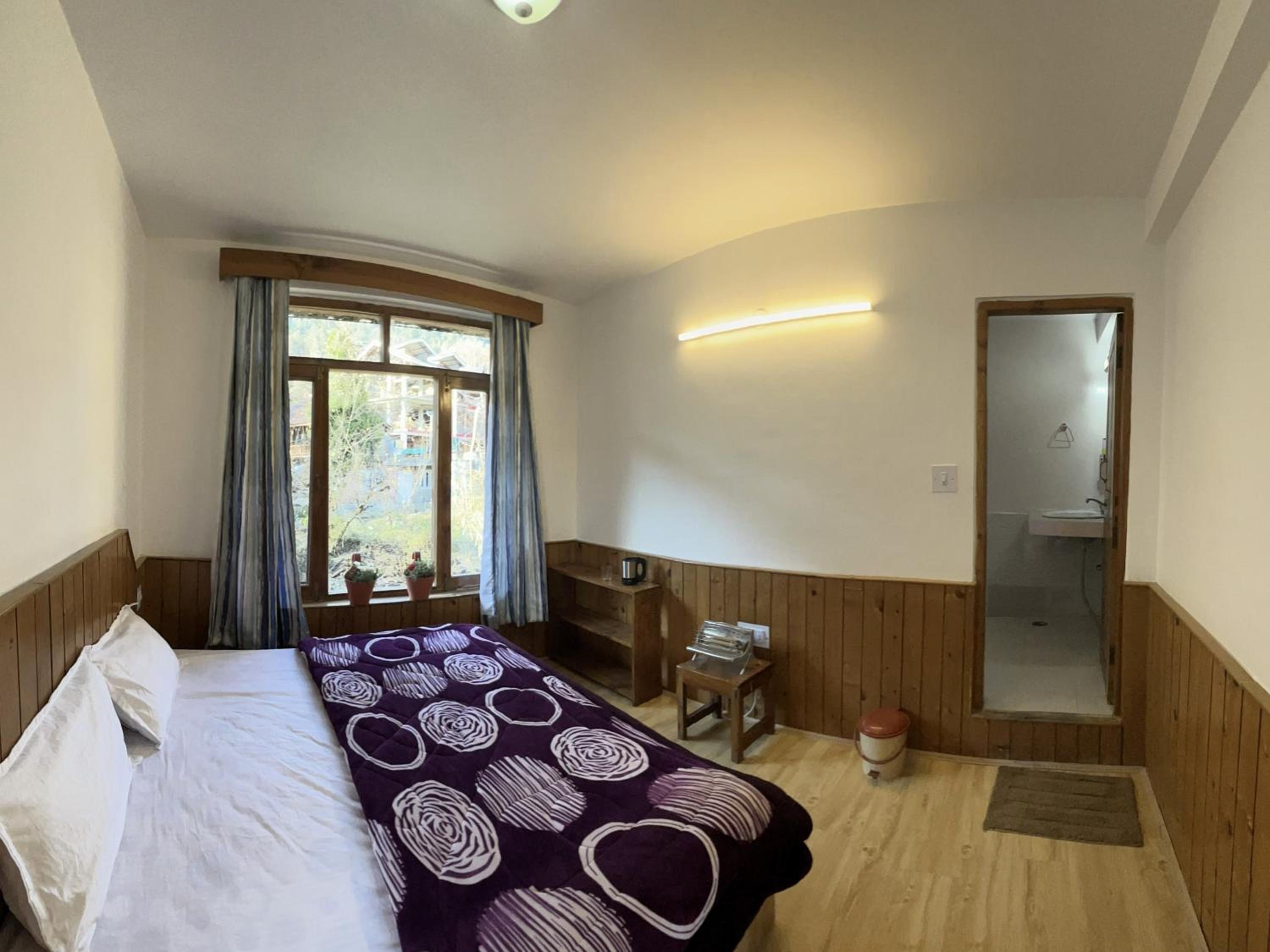 Deluxe Double Room photo 3