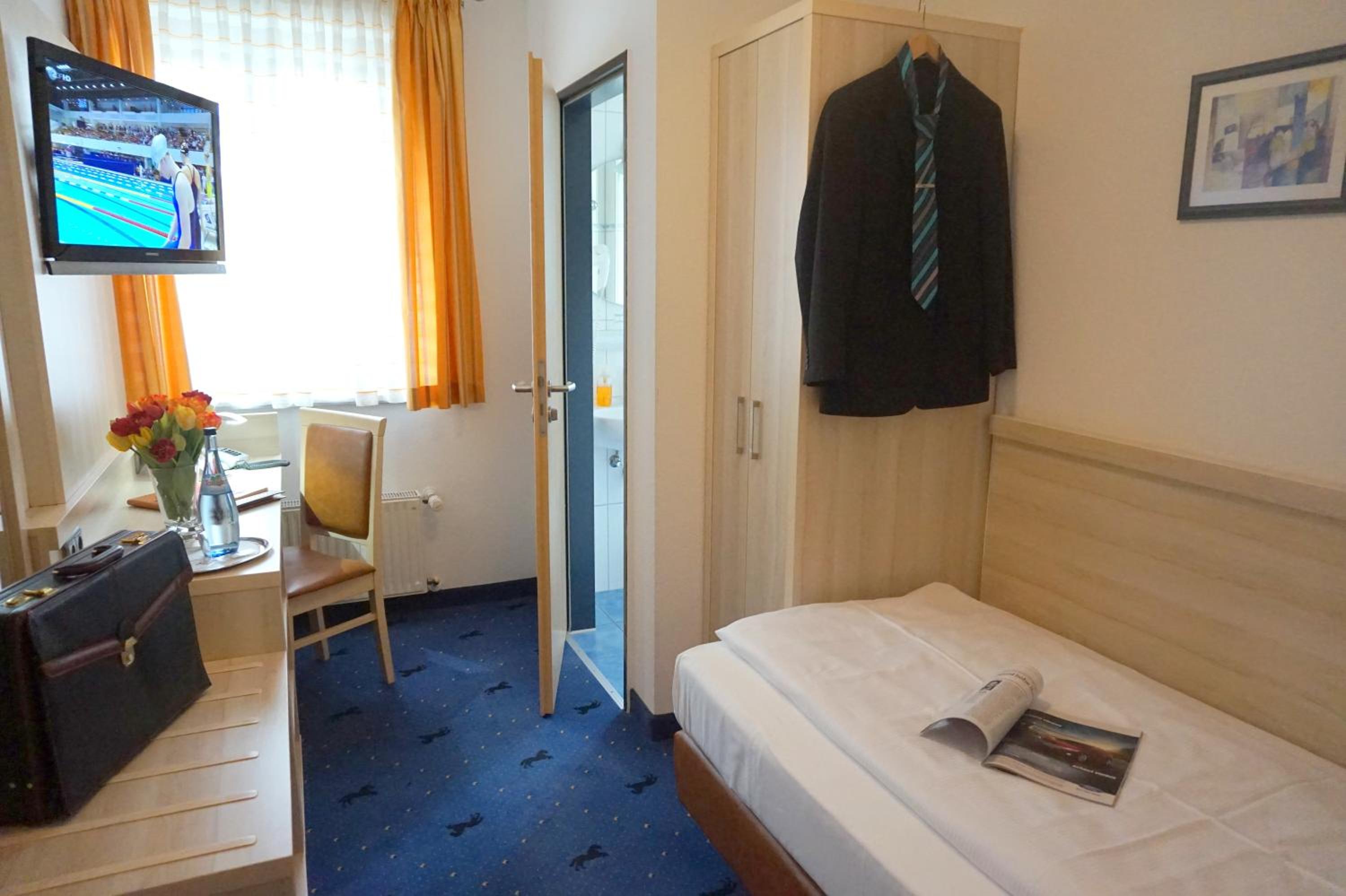 Economy Single Room - in the historical main building (3-star category)