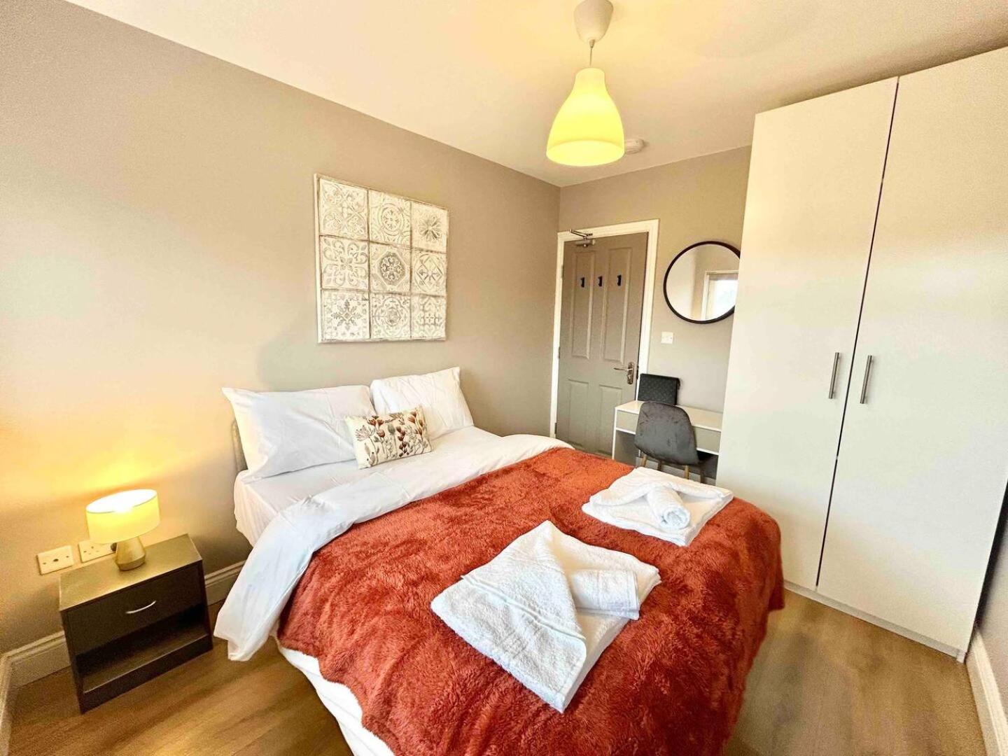 Double Room With Private Bathroom