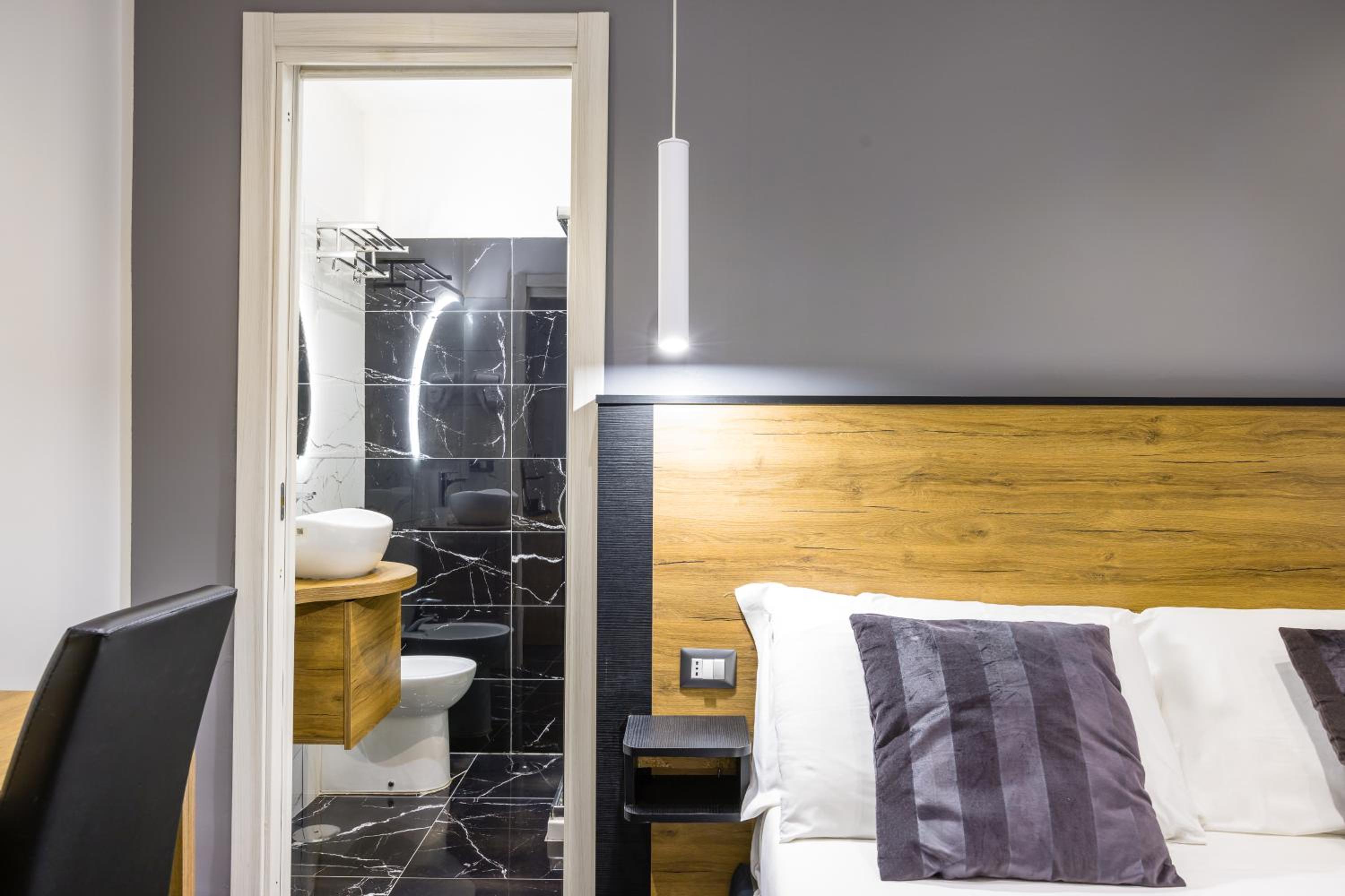 Superior Double Room - Photo 12
