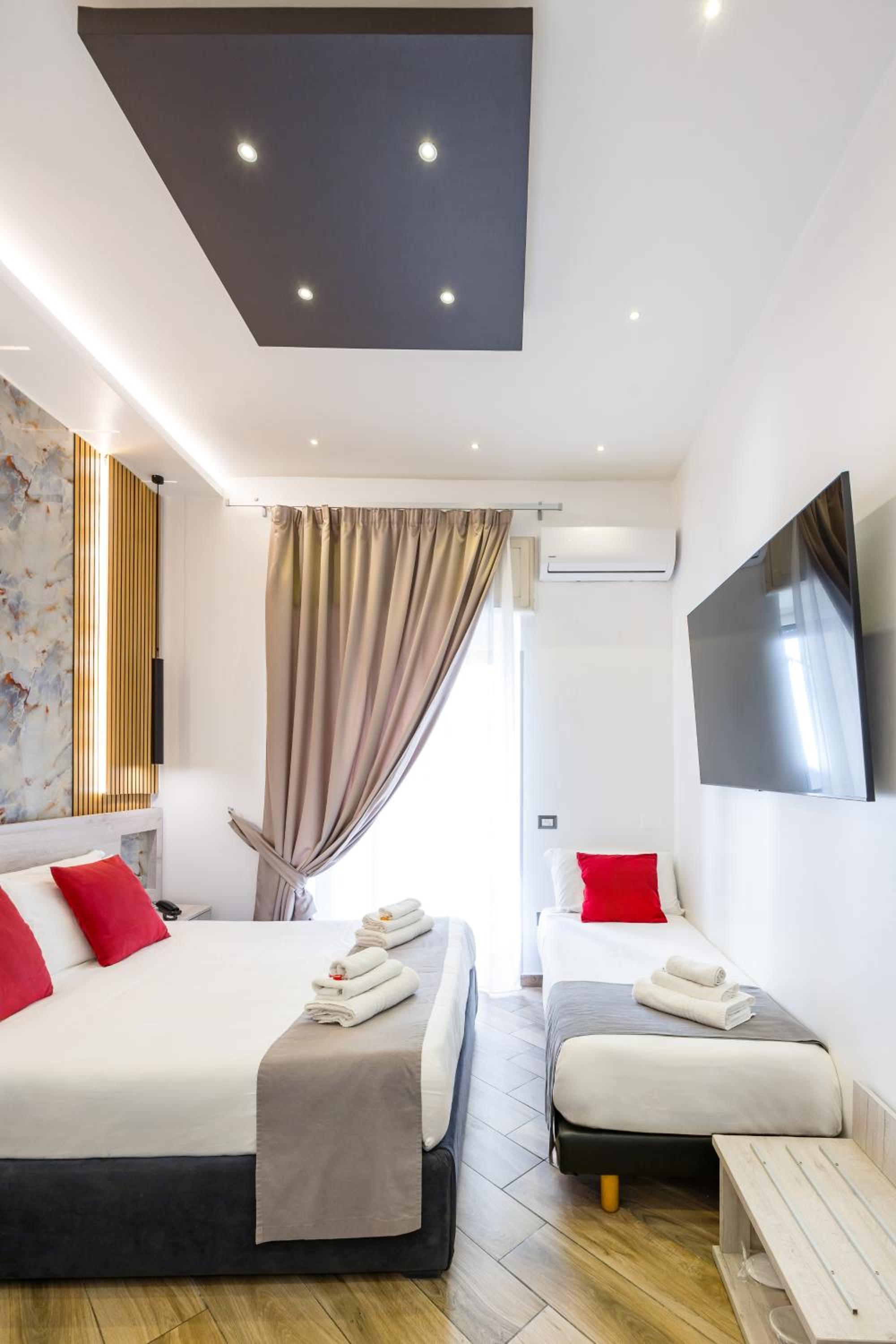 Triple Room