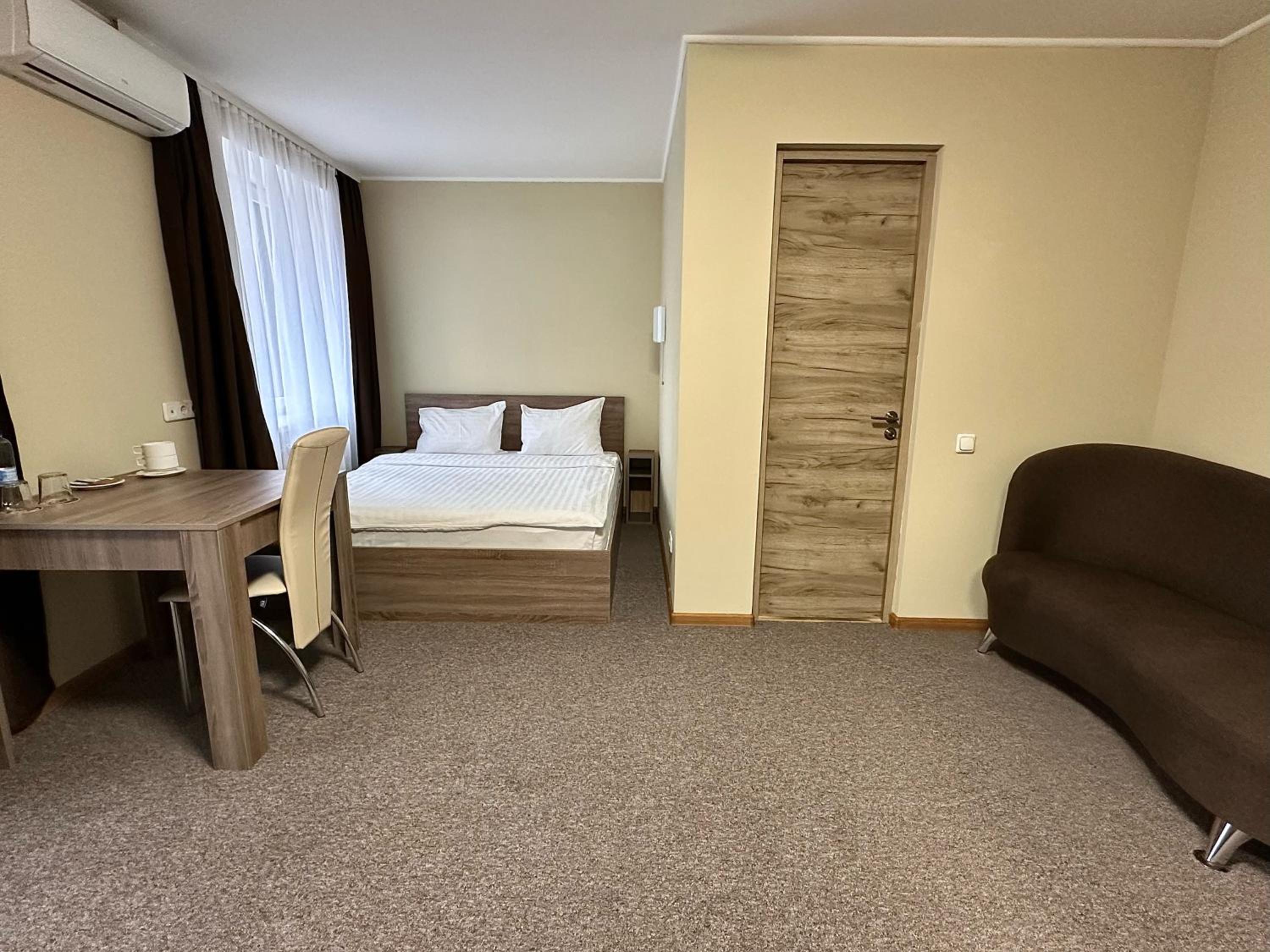 Deluxe Double Room photo 3