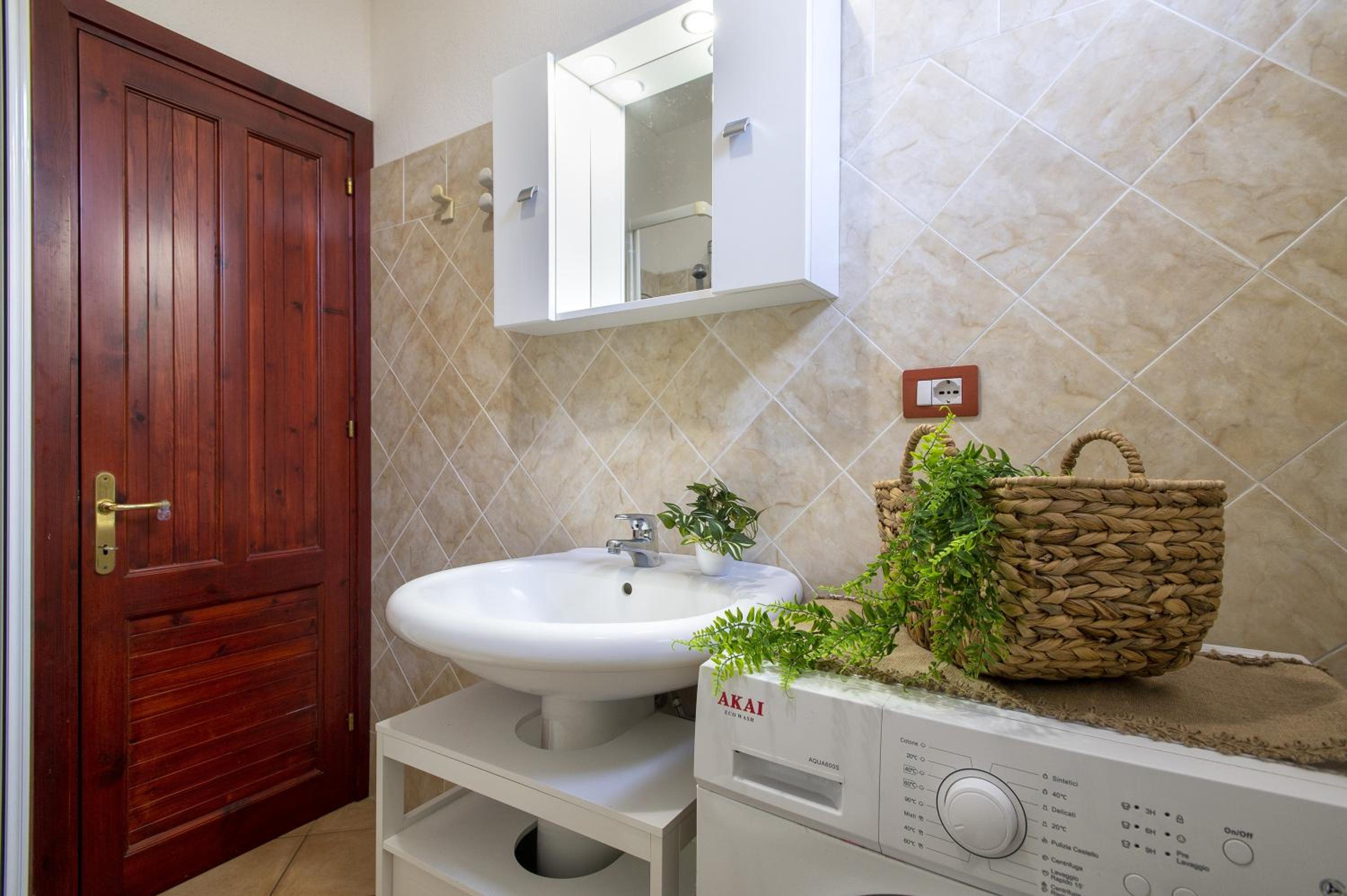 Two-Bedroom Deluxe Apartment with Ocean View photo 3