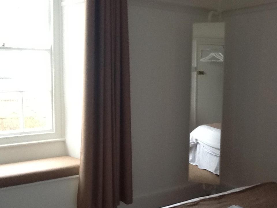 Standard Double Room with Shared Bathroom photo 3