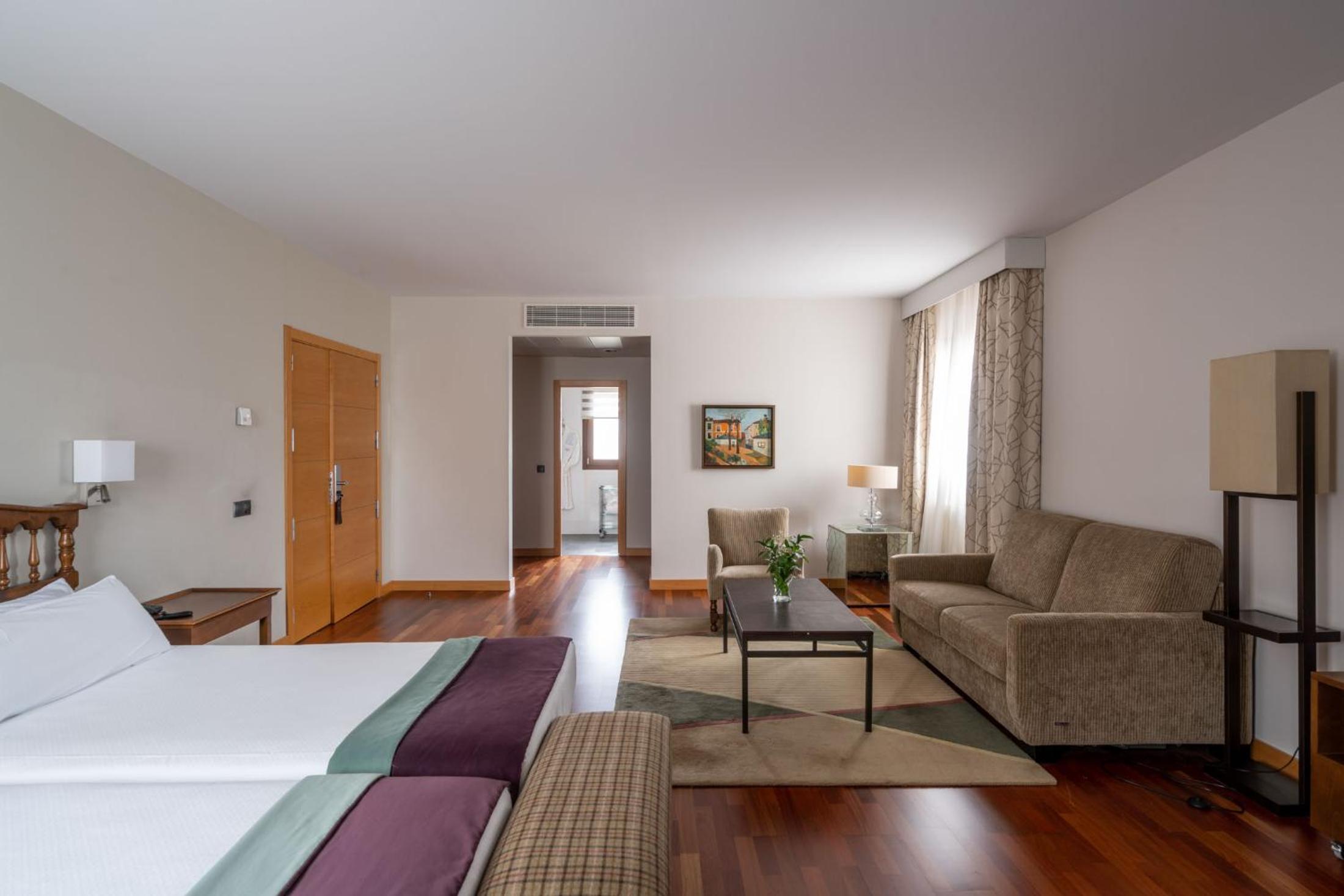 Junior Suite - Photo 7