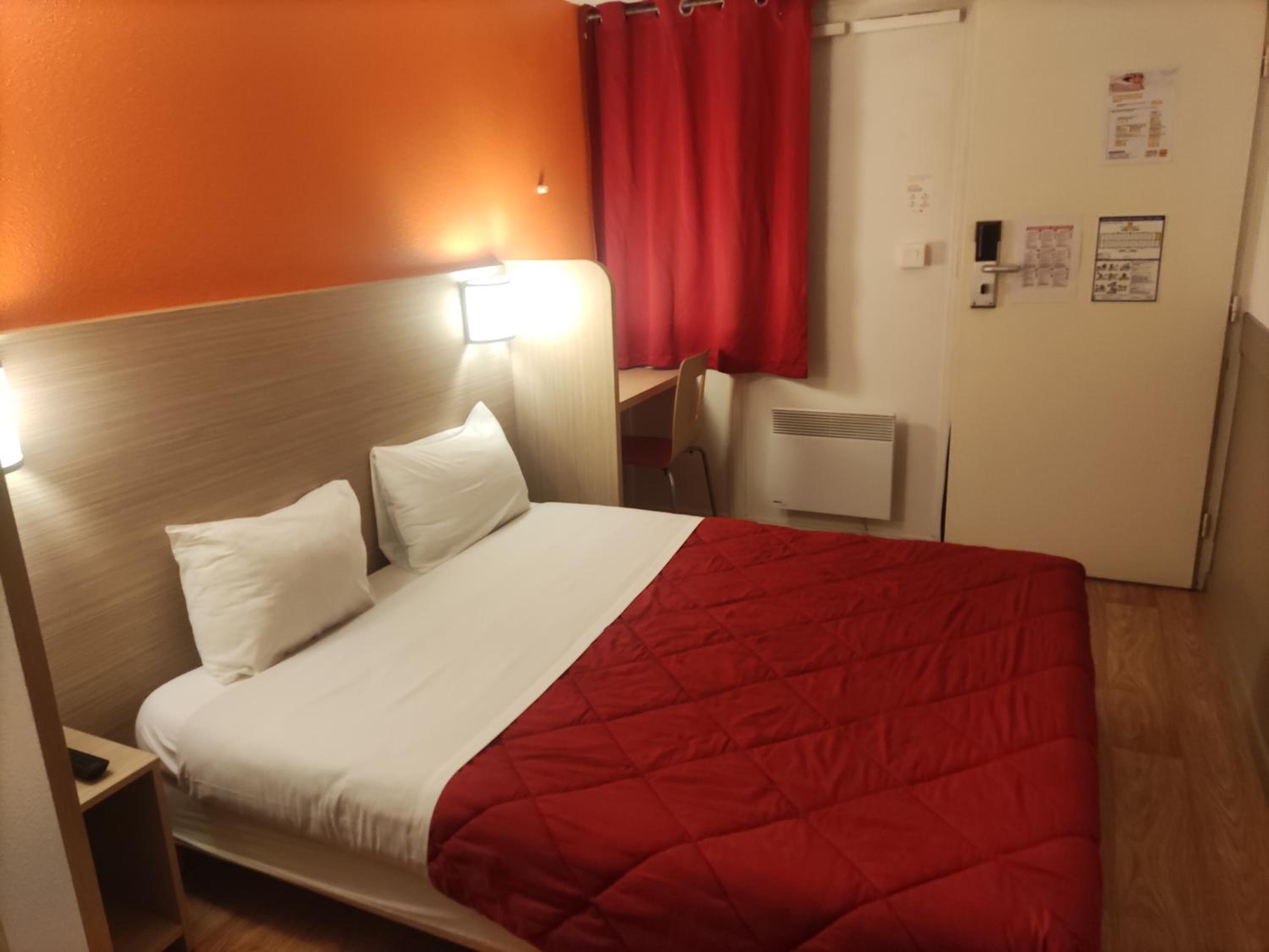 Double Room - Photo 1