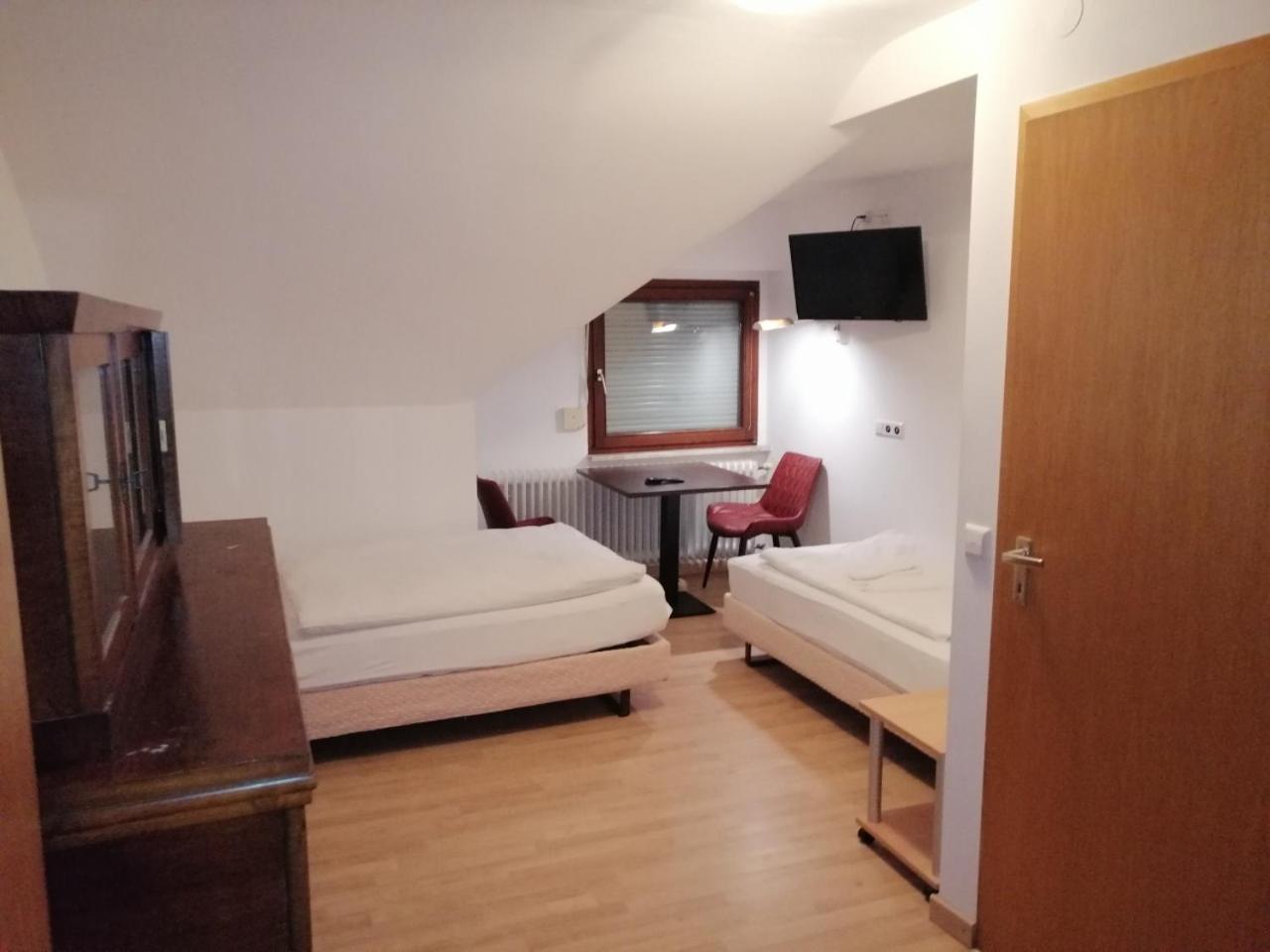Twin Room photo 2