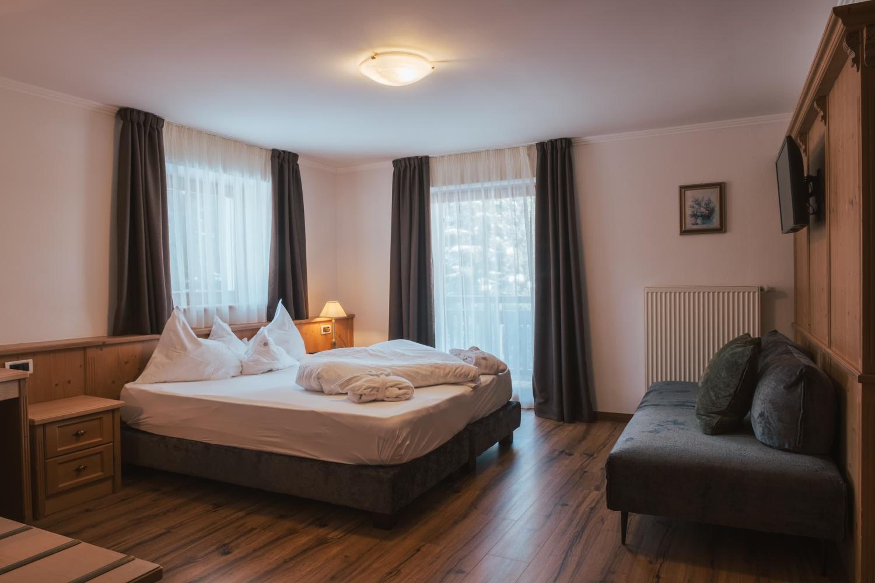Deluxe Double Room - Photo 1