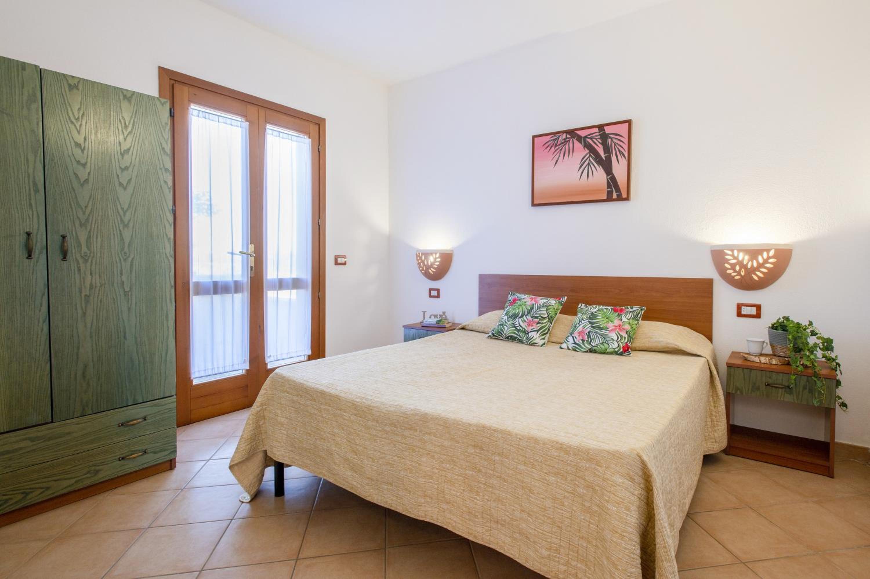Two-Bedroom Deluxe Apartment with Ocean View photo 1