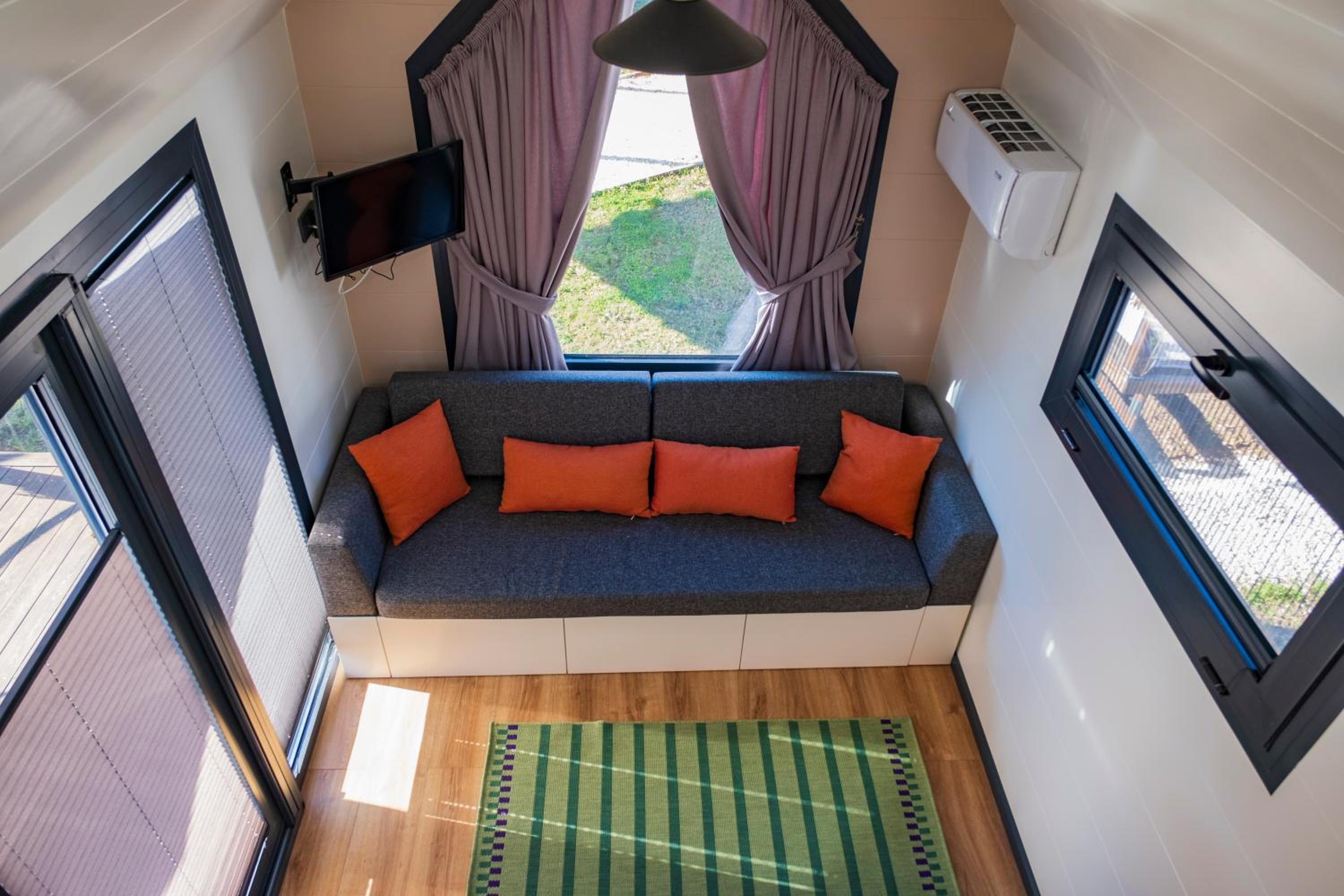 Family Room - Photo 1